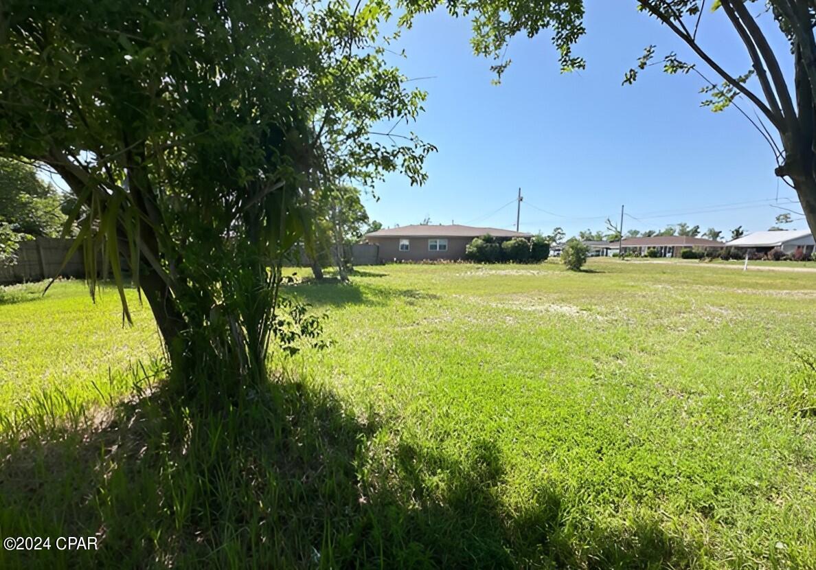 [No Recorded Subdiv] - Land