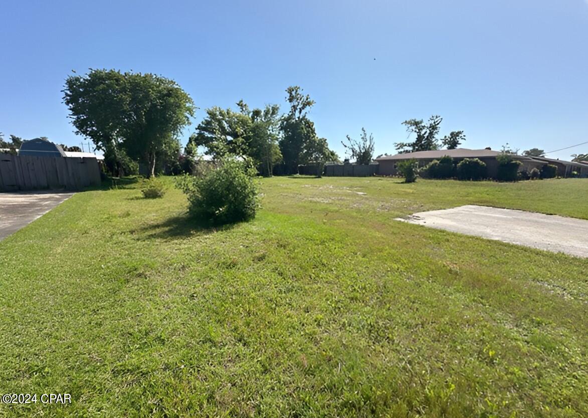 [No Recorded Subdiv] - Land