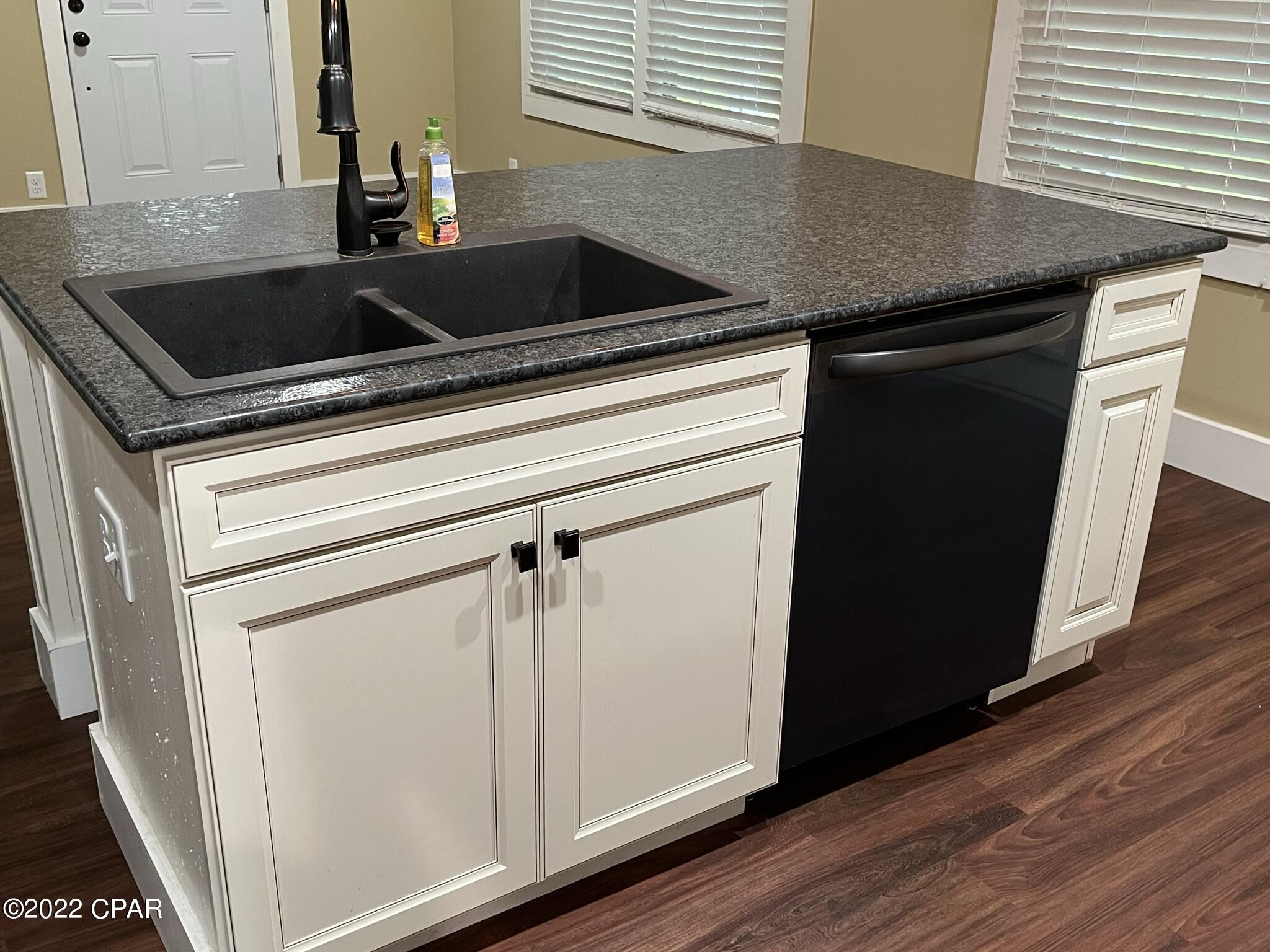 Bunkers Cove - Residential Lease