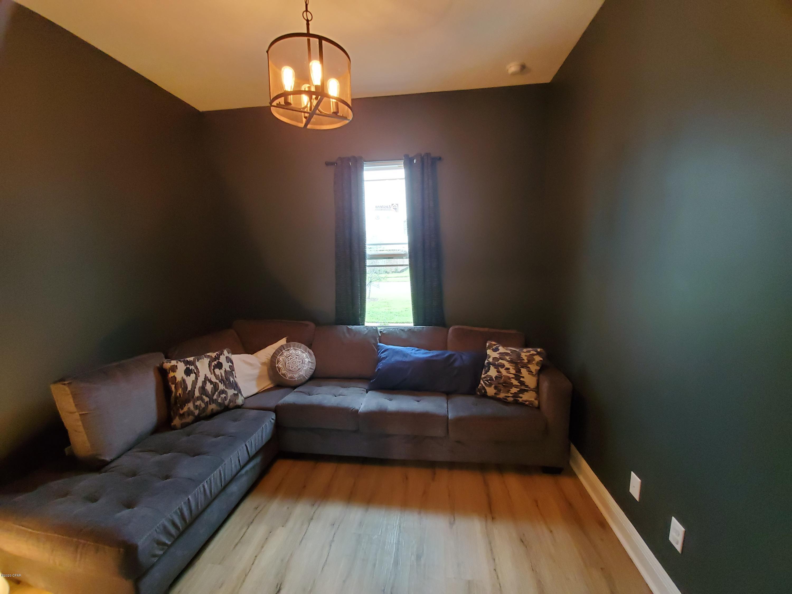 [No Recorded Subdiv] - Residential Lease