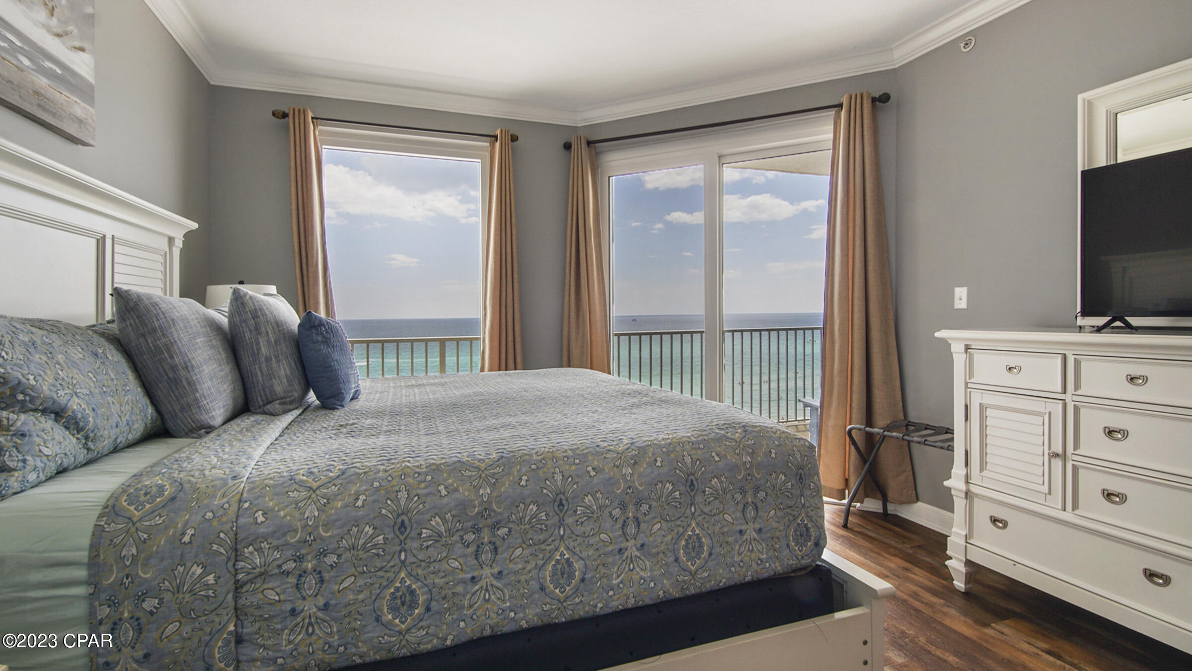 Grandview East At Long Beach - Residential