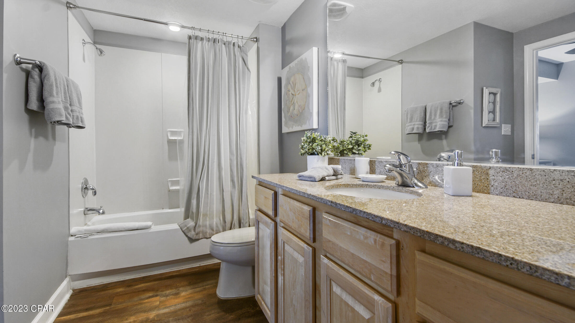 Grandview East At Long Beach - Residential