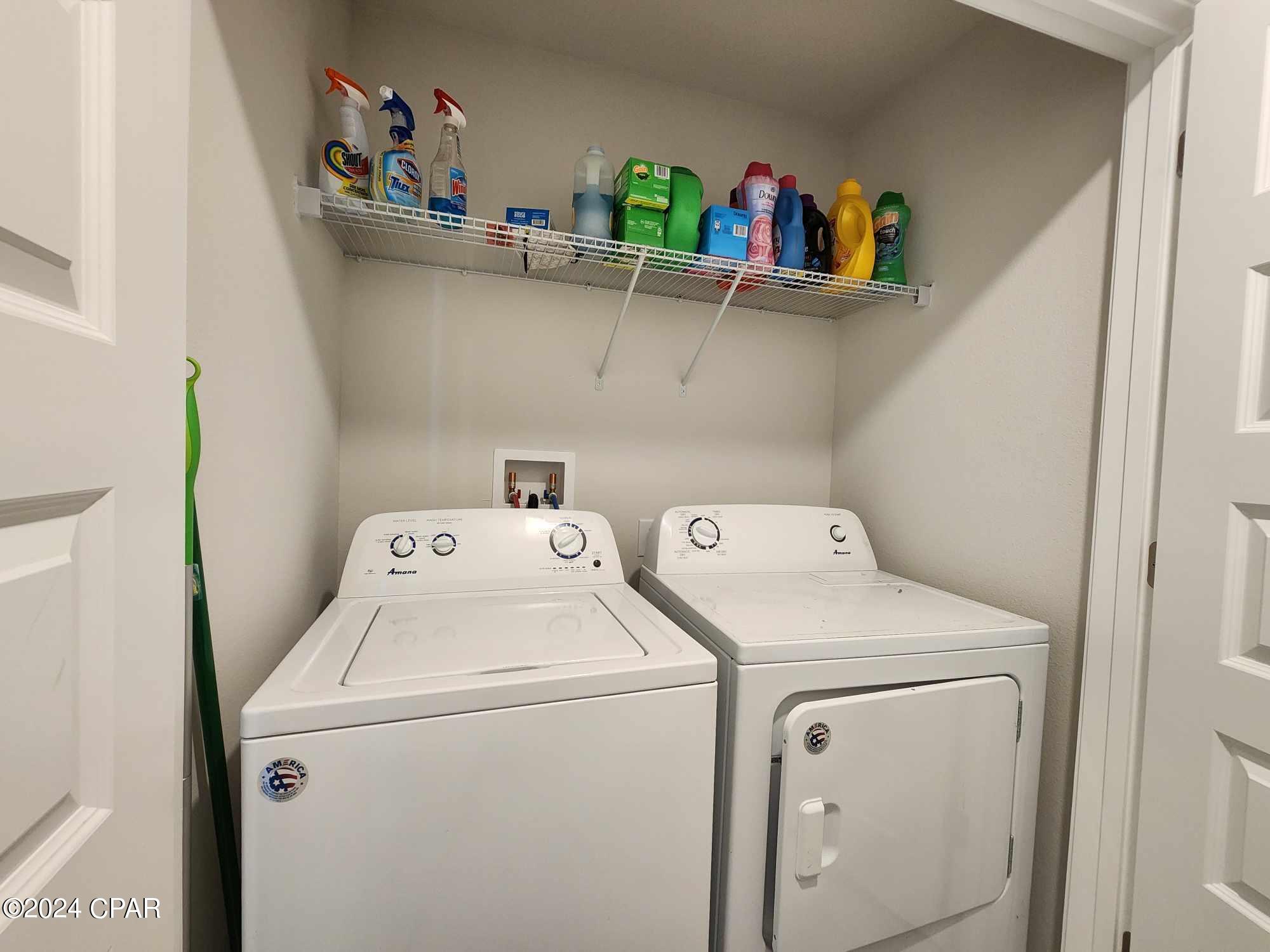 La Siesta - Residential Lease