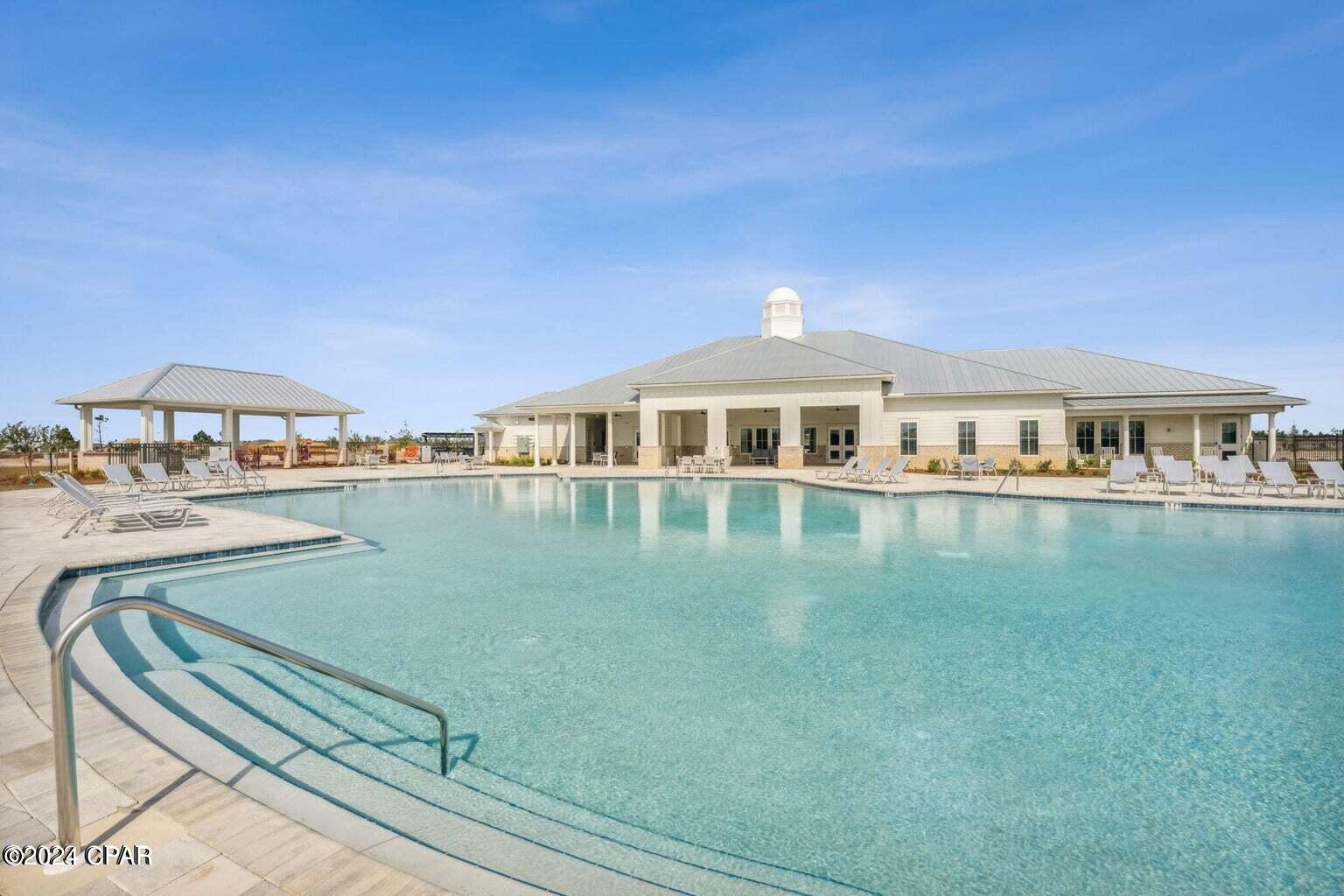 La Siesta - Residential Lease