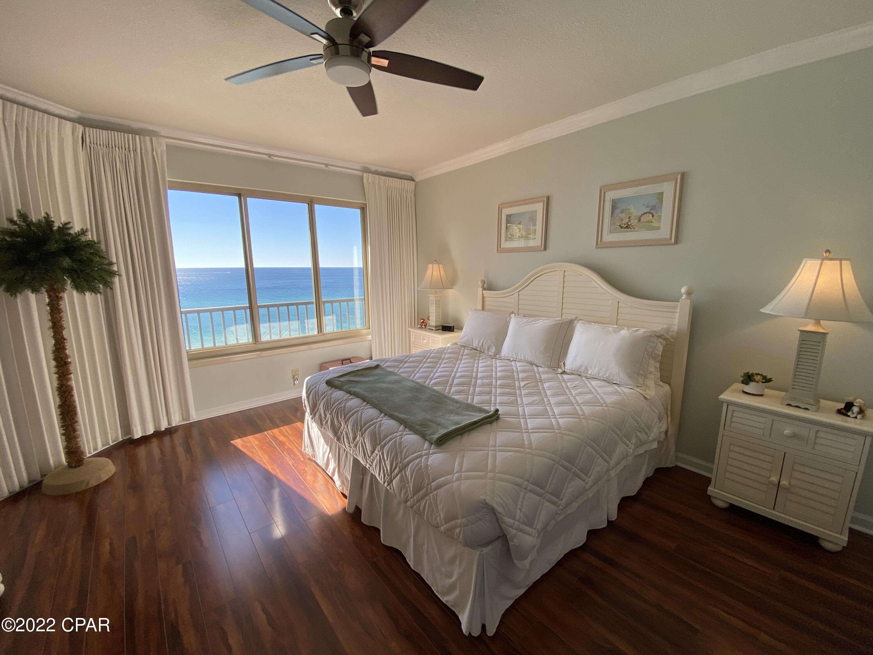 Summerwinds Condo - Residential
