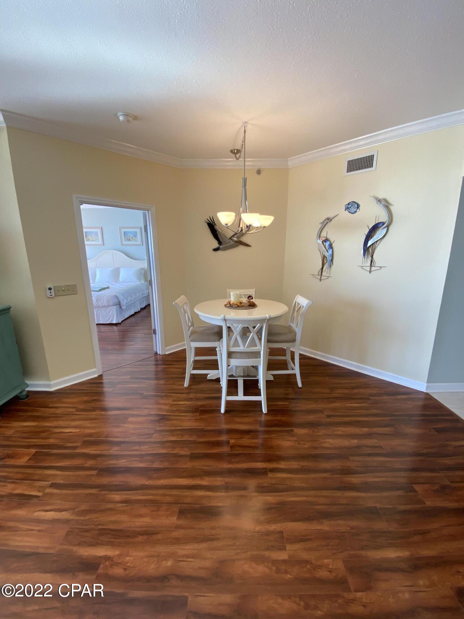 Summerwinds Condo - Residential