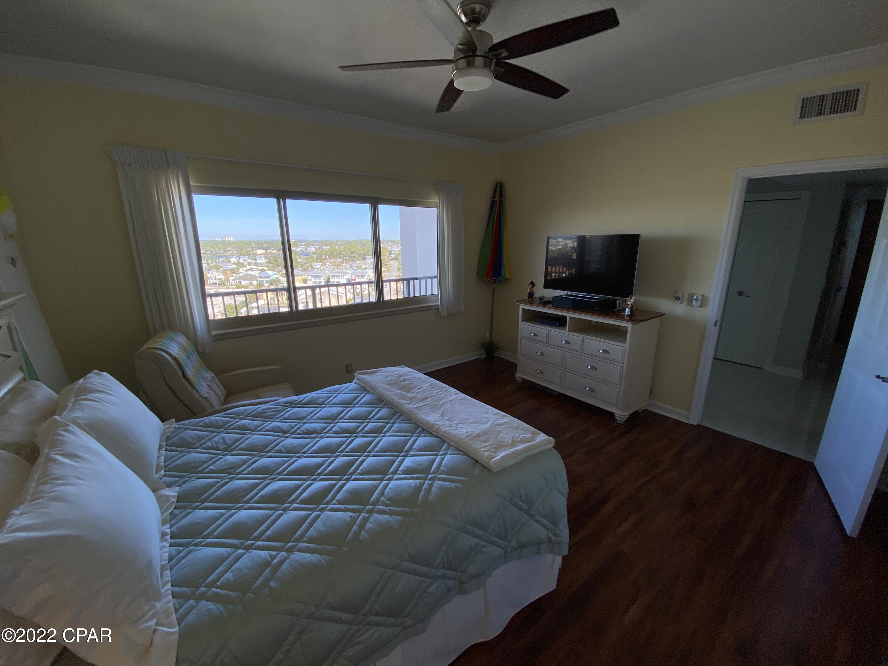 Summerwinds Condo - Residential