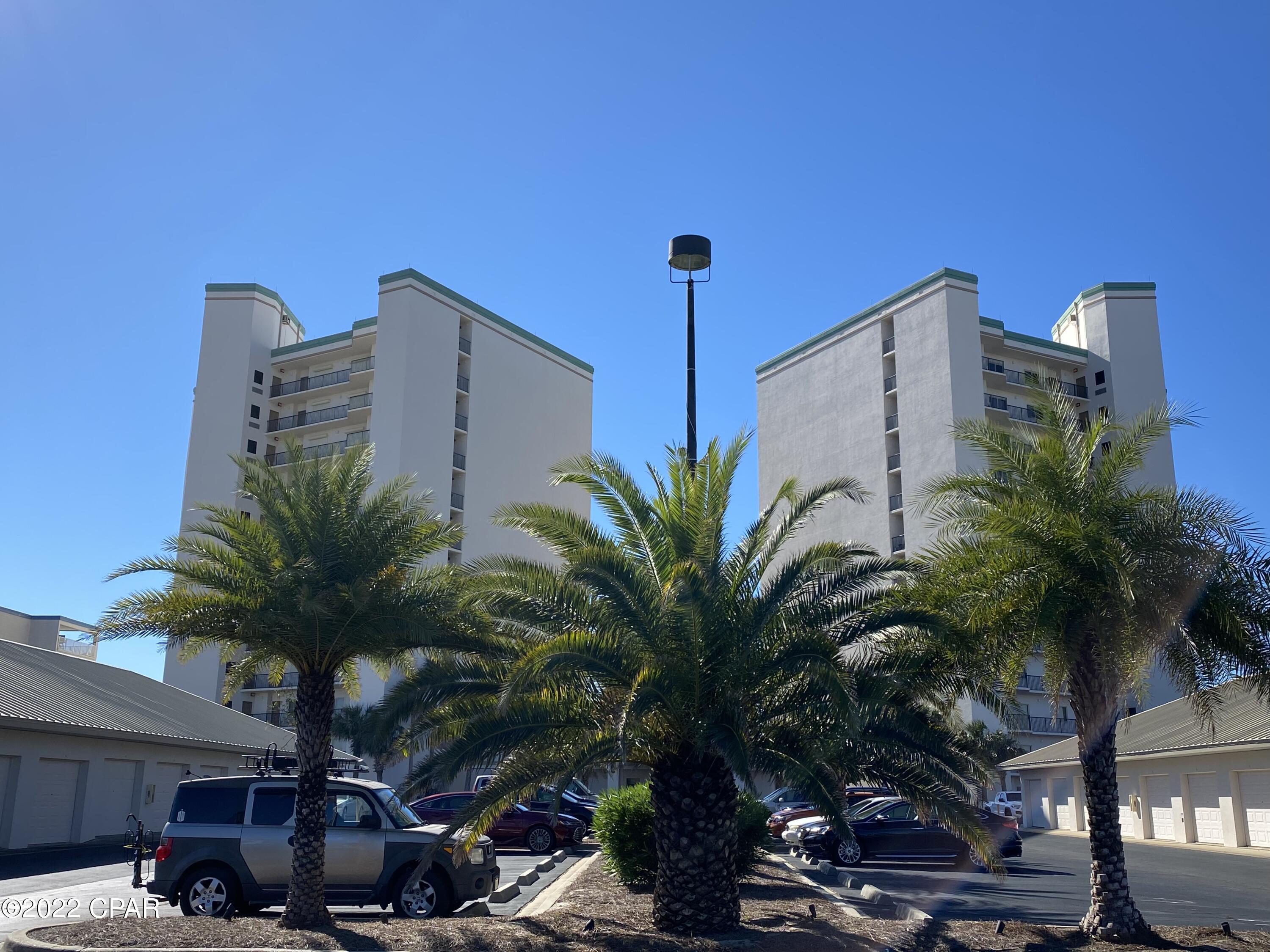 Summerwinds Condo - Residential