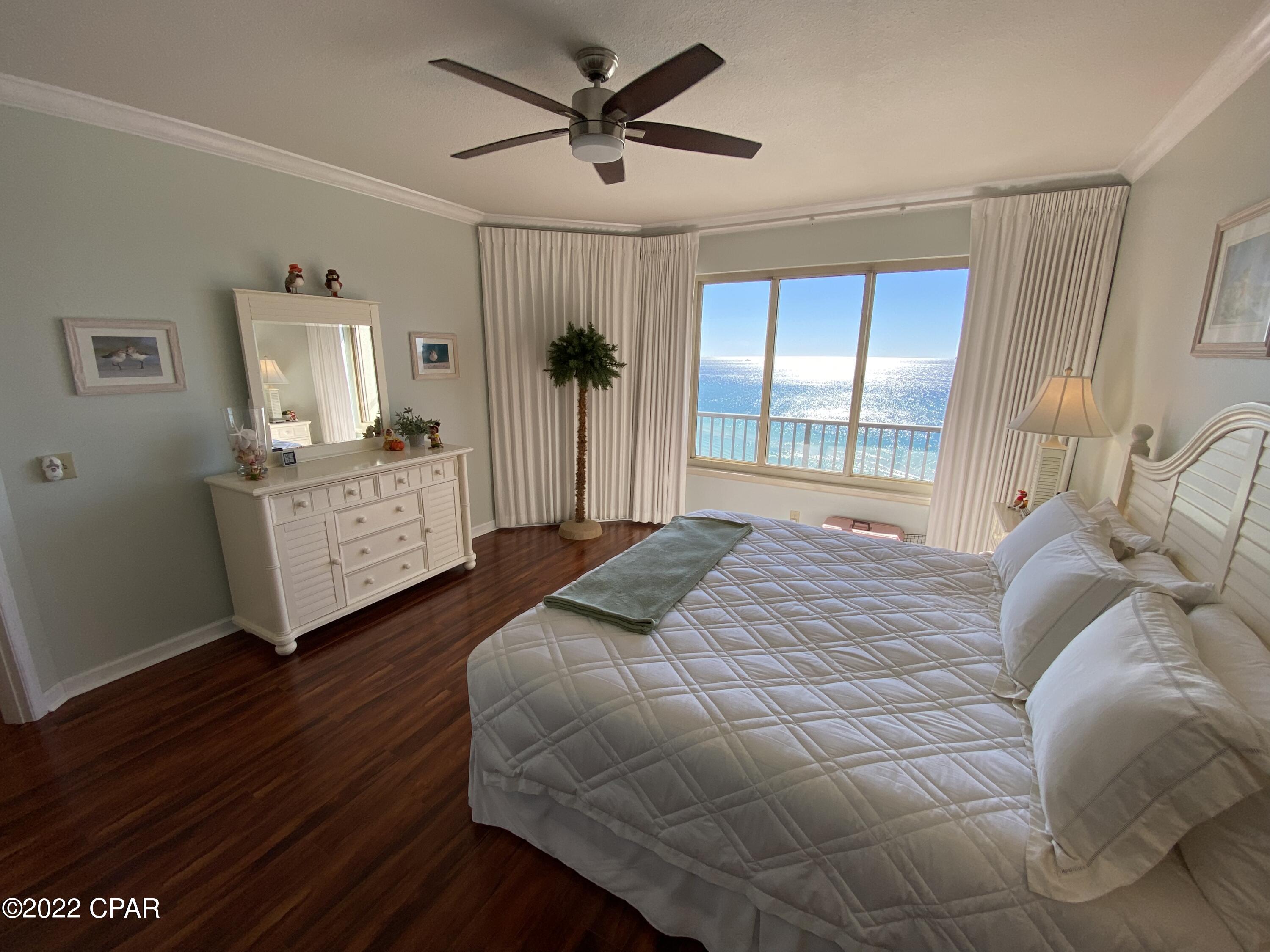 Summerwinds Condo - Residential