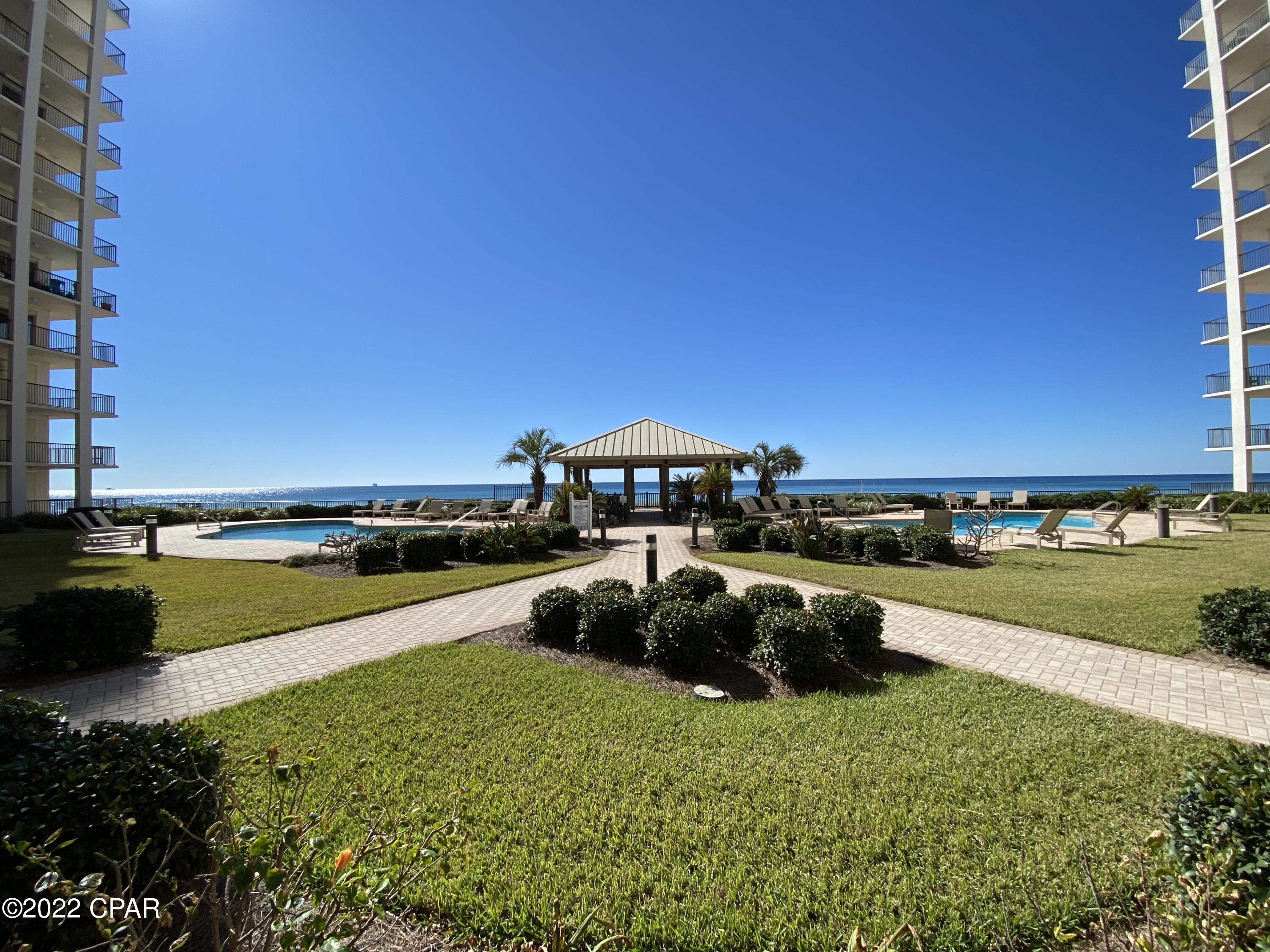 Summerwinds Condo - Residential