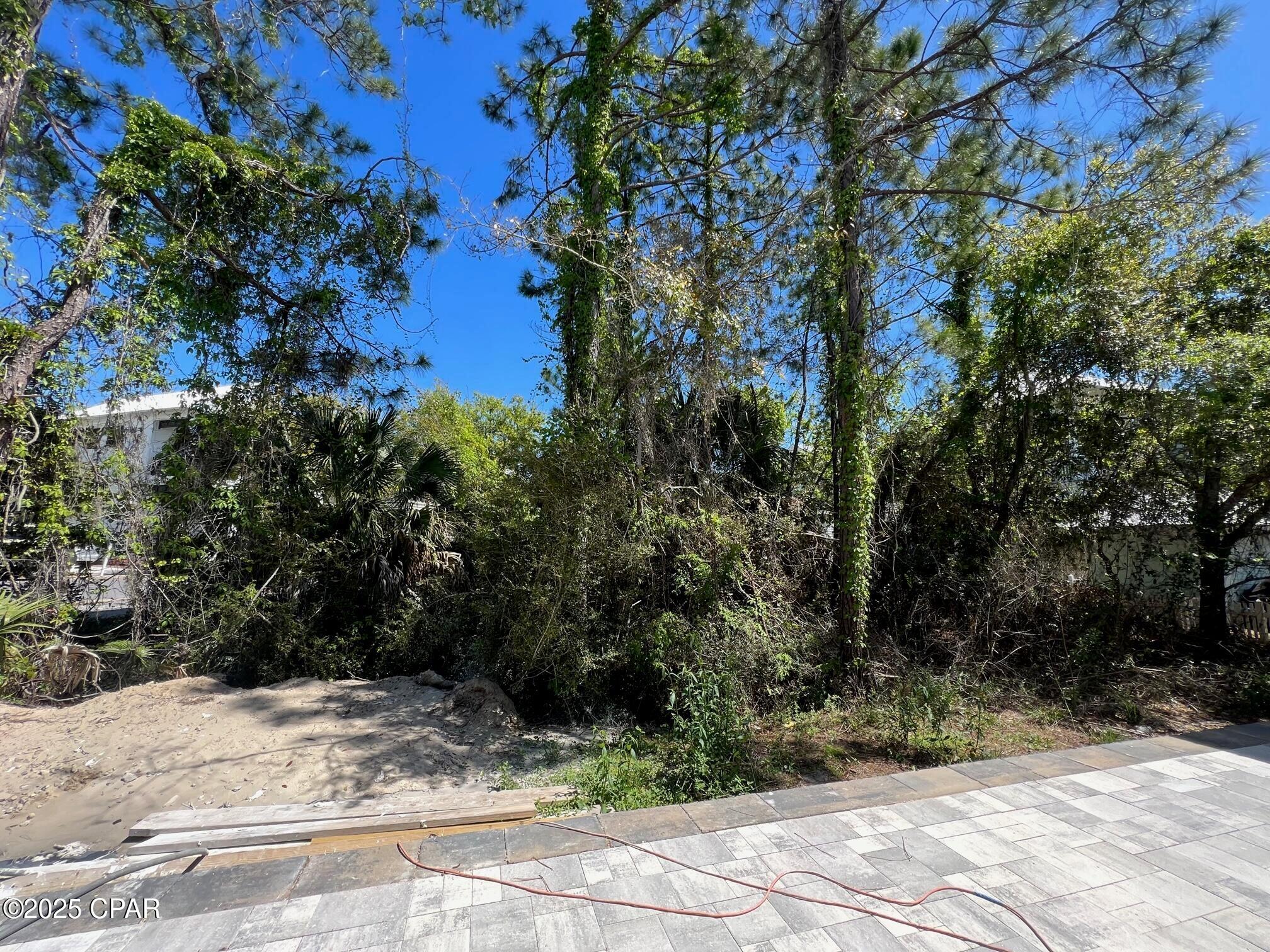 Carillon Beach - Land