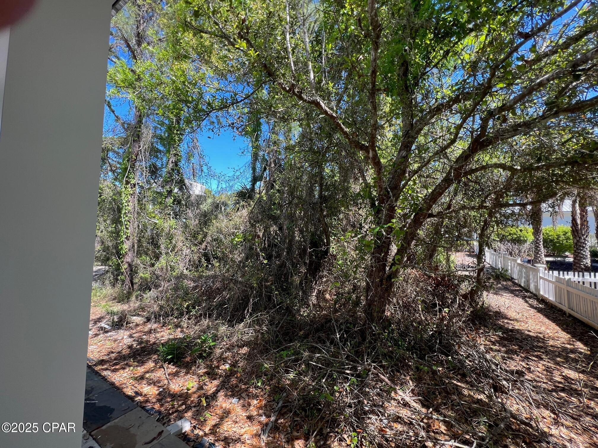 Carillon Beach - Land