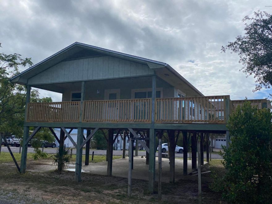 Laguna Beach:  3 blocks to the beach, 2 bedroom, 2 bath home on stilts with a large yard.