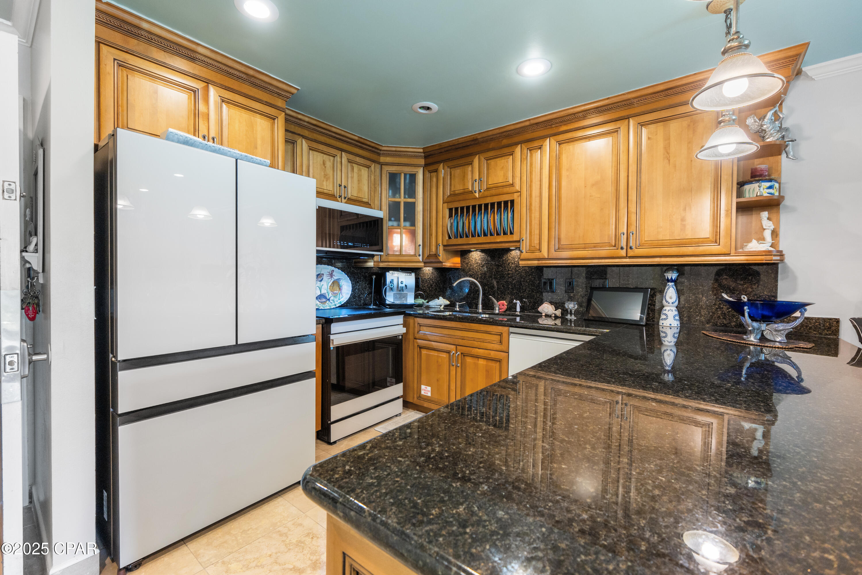 Bay Point Harbour Villas - Residential