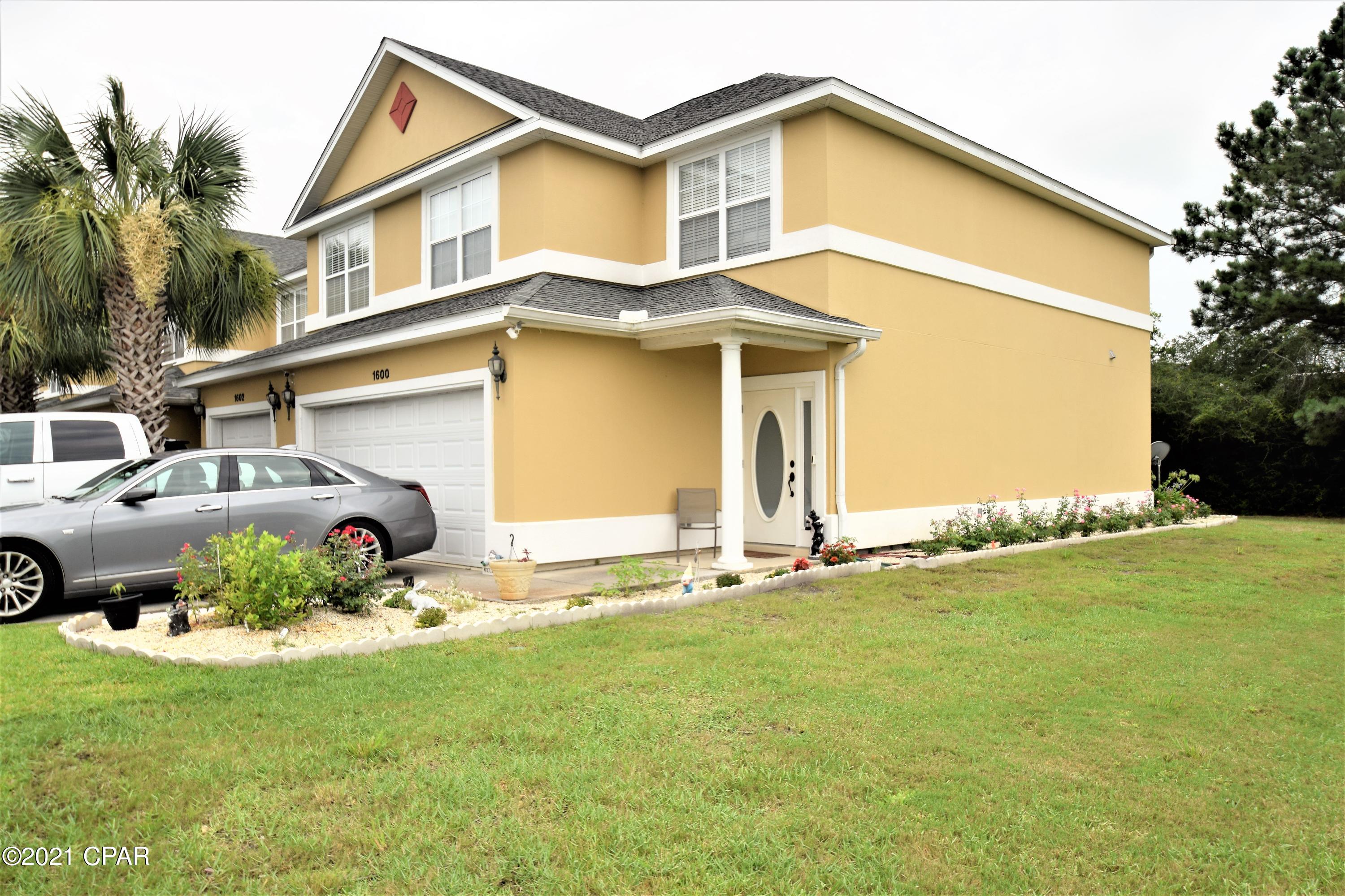 Annabella's Townhomes - Residential