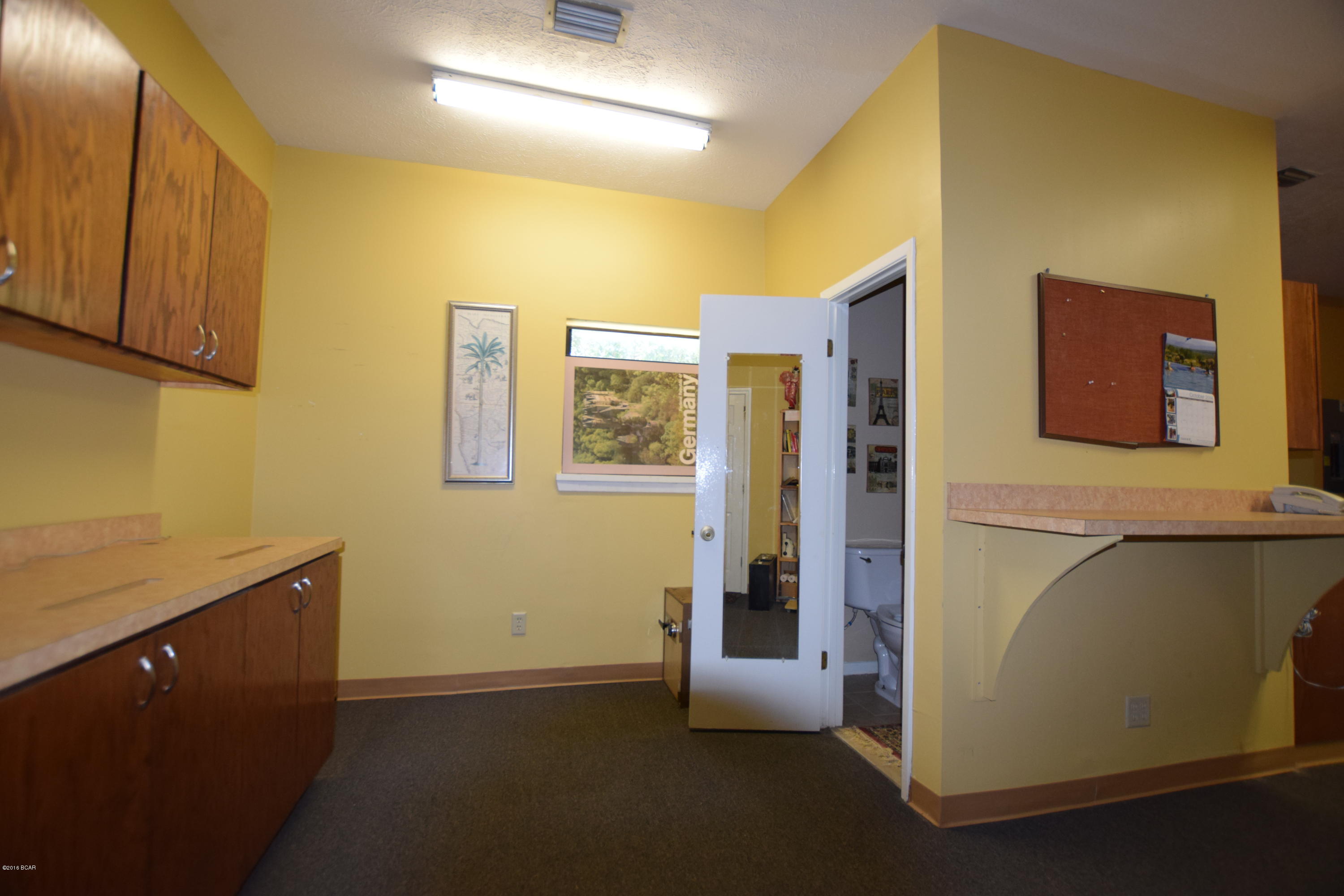 Willow Lake Commercial Center - Commercial Lease