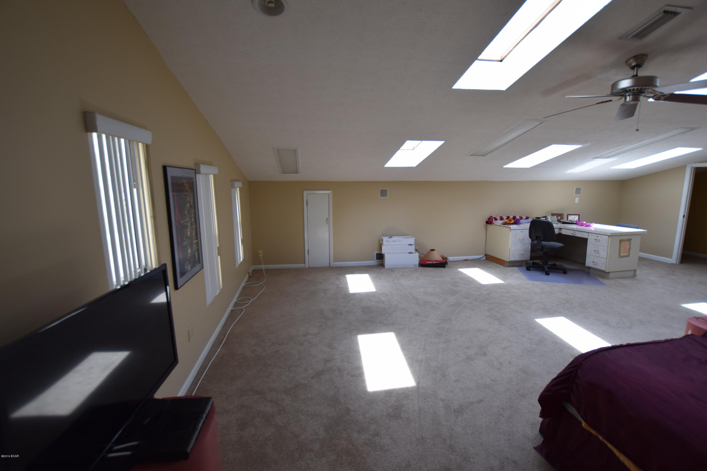 Willow Lake Commercial Center - Commercial Lease