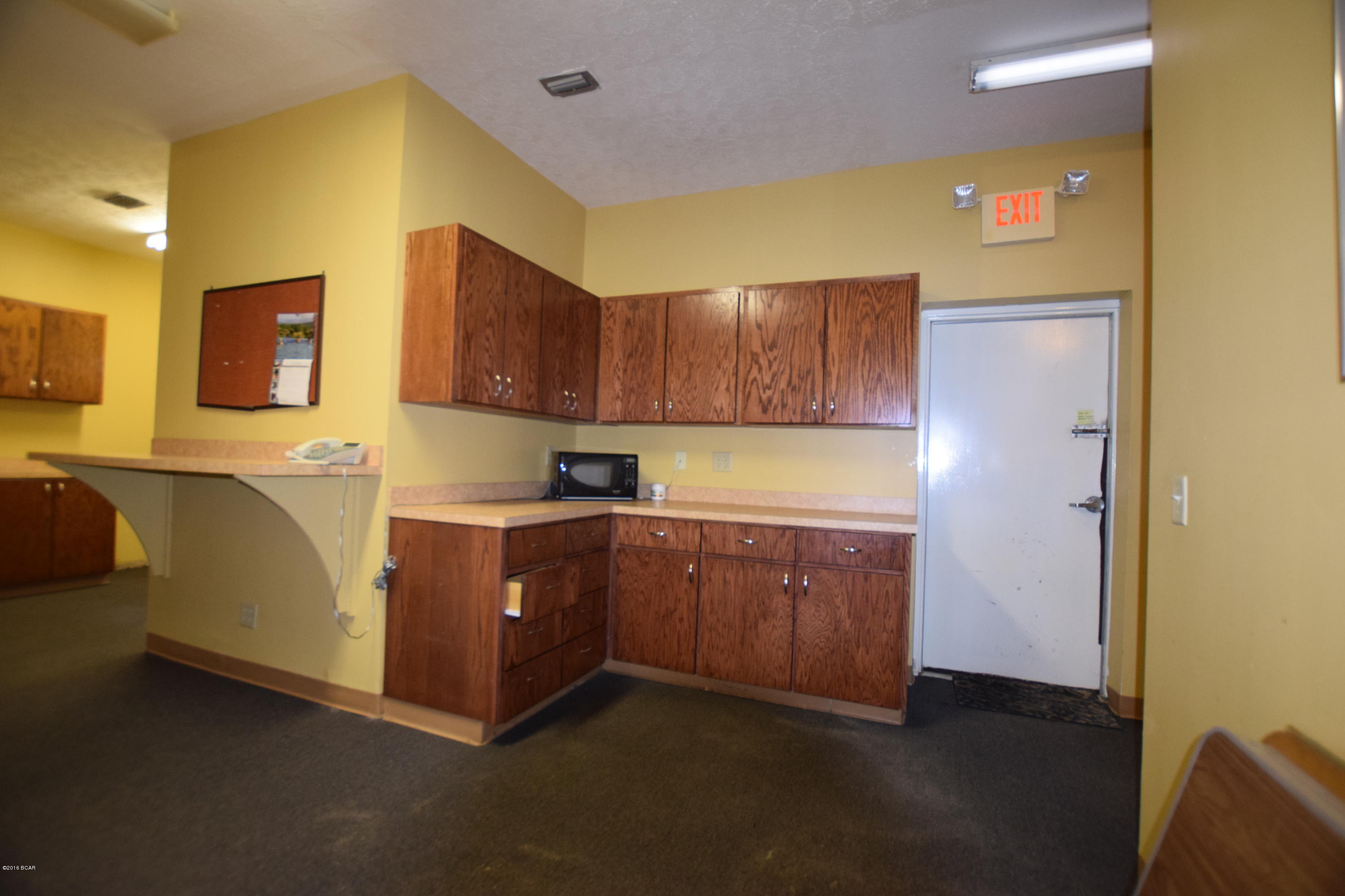 Willow Lake Commercial Center - Commercial Lease