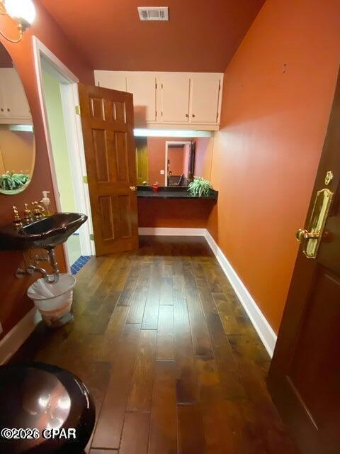 [No Recorded Subdiv] - Commercial Sale