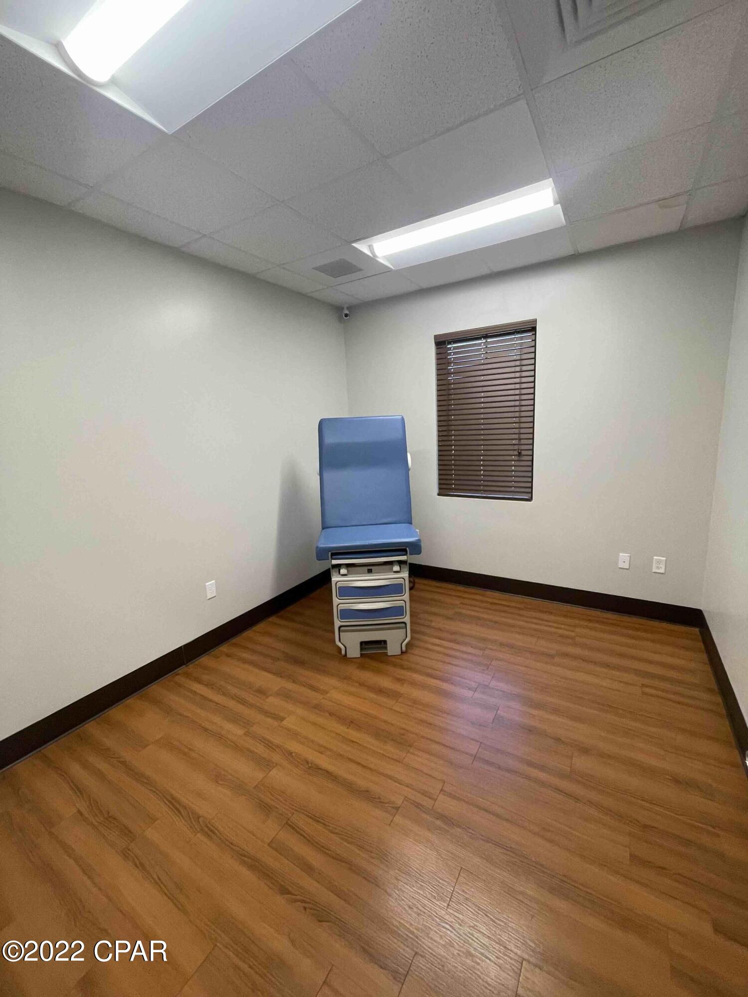 [No Recorded Subdiv] - Commercial Lease