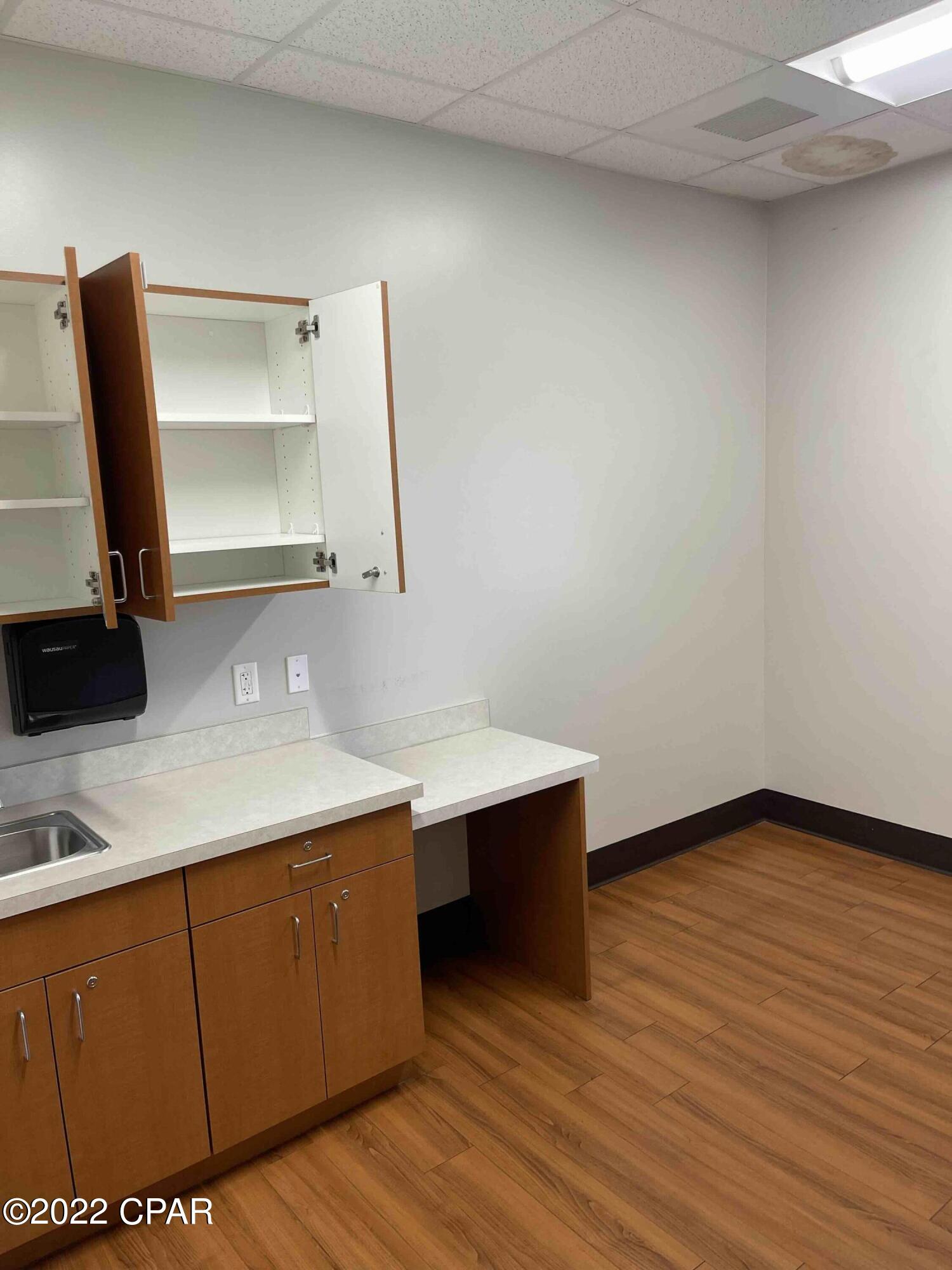 [No Recorded Subdiv] - Commercial Lease