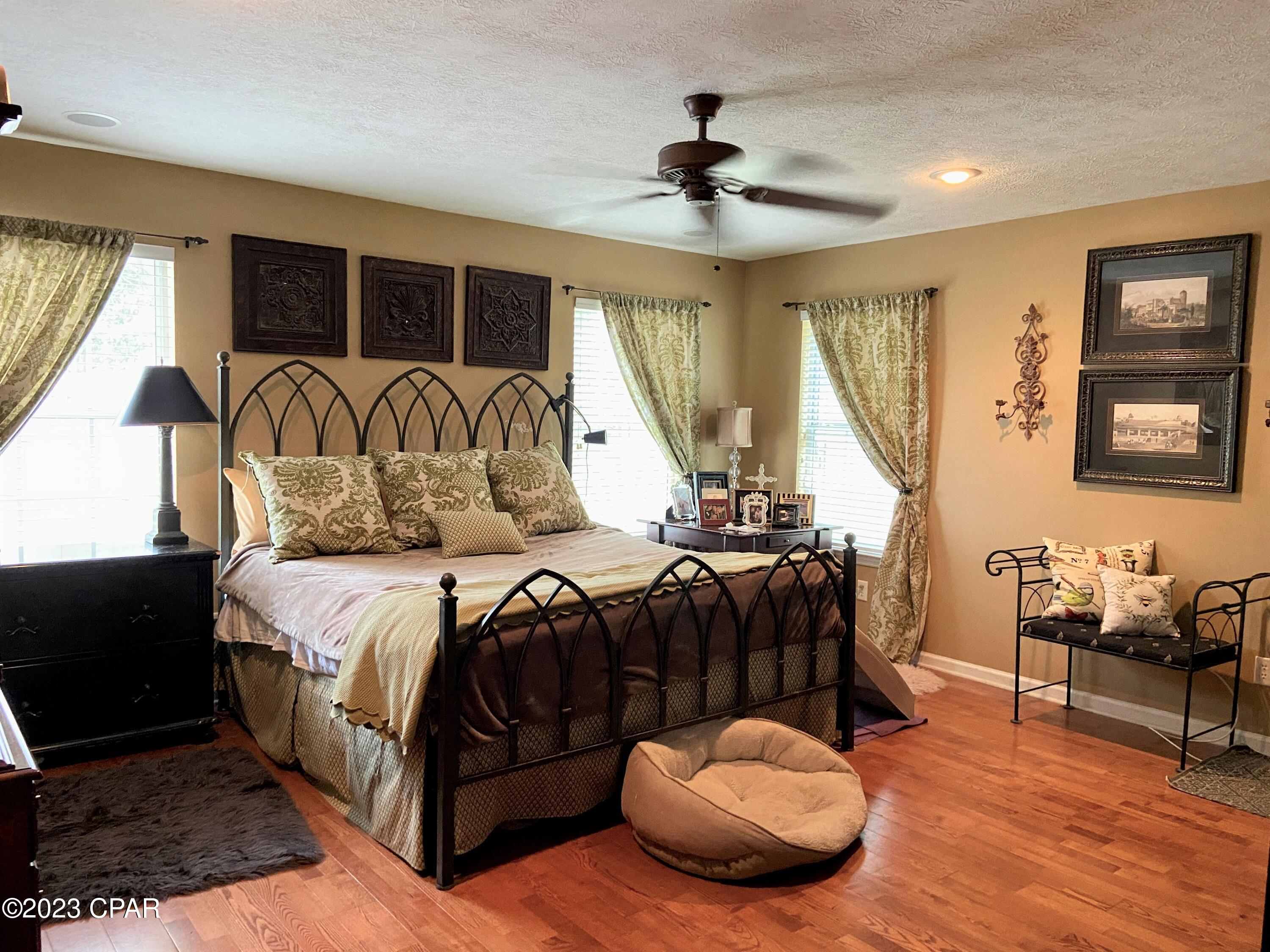 Pelican Bay - Residential