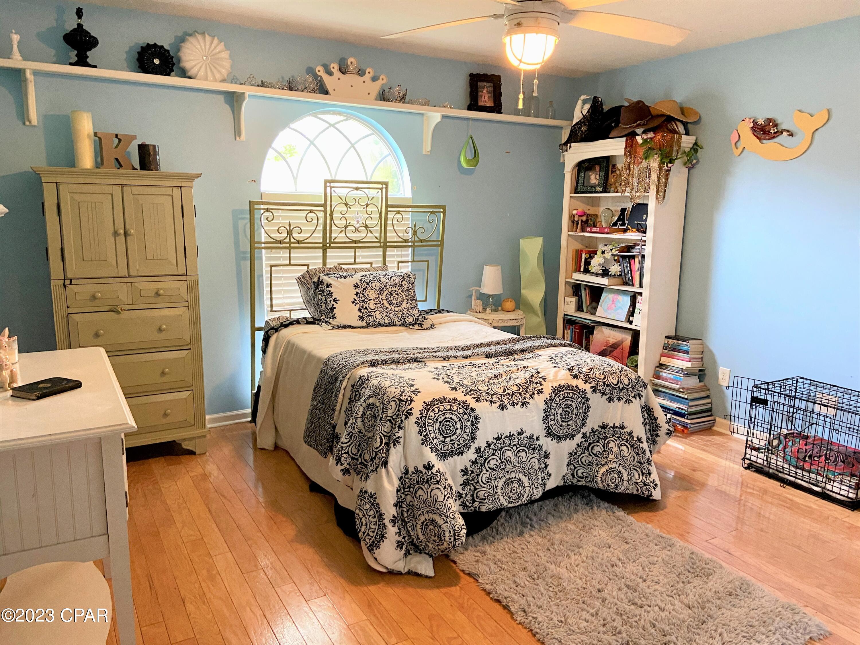 Pelican Bay - Residential