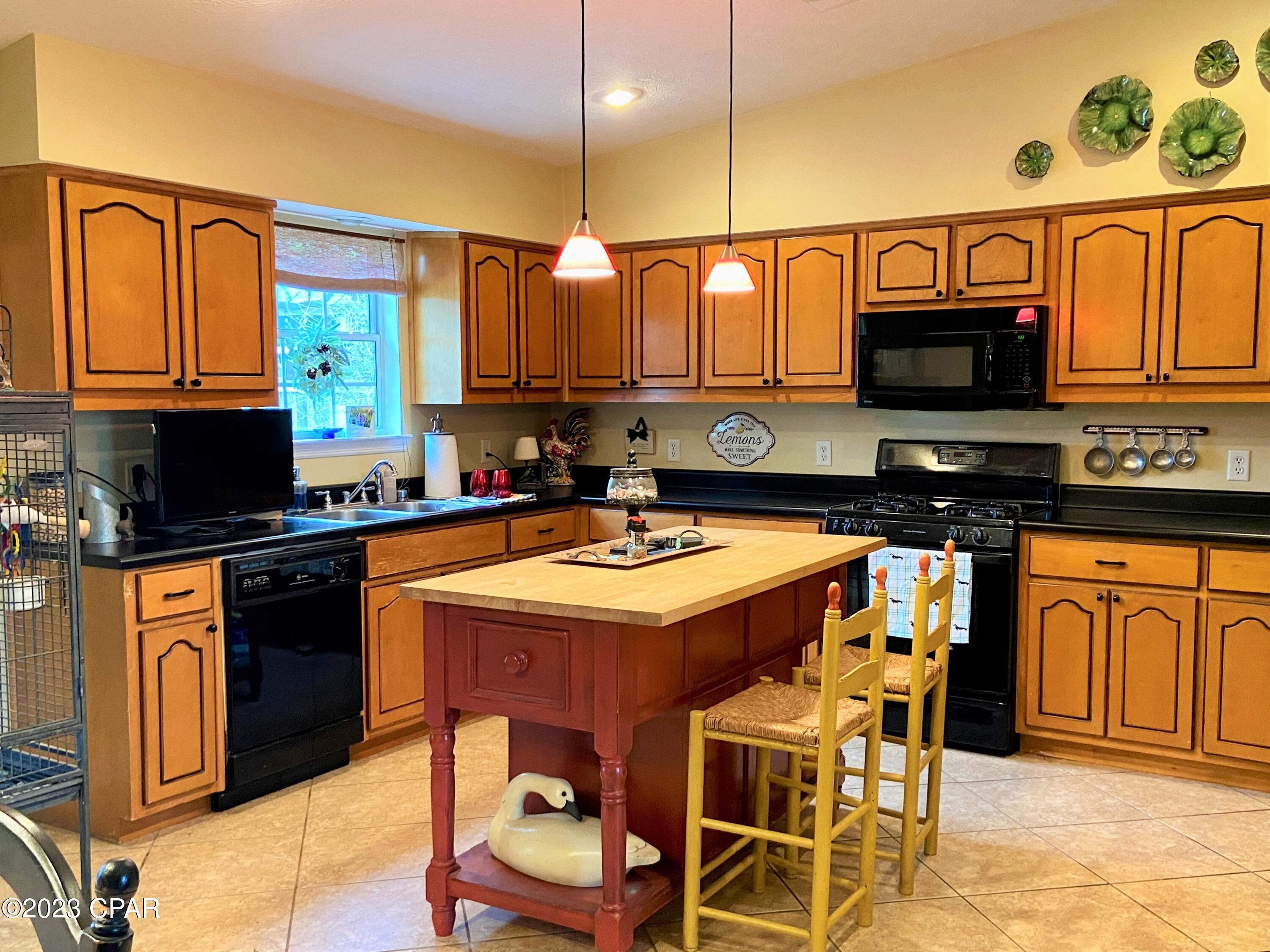 Pelican Bay - Residential