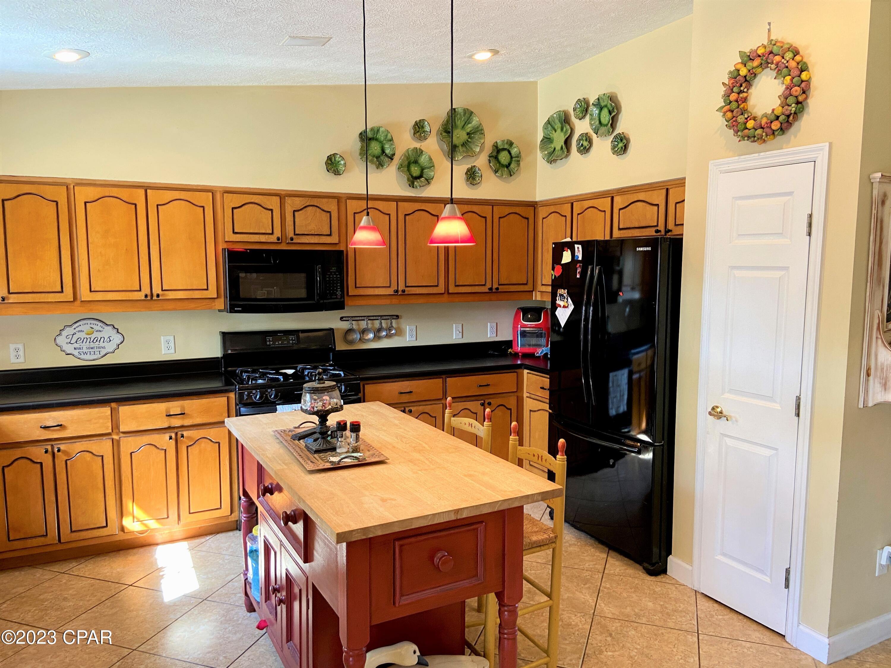 Pelican Bay - Residential