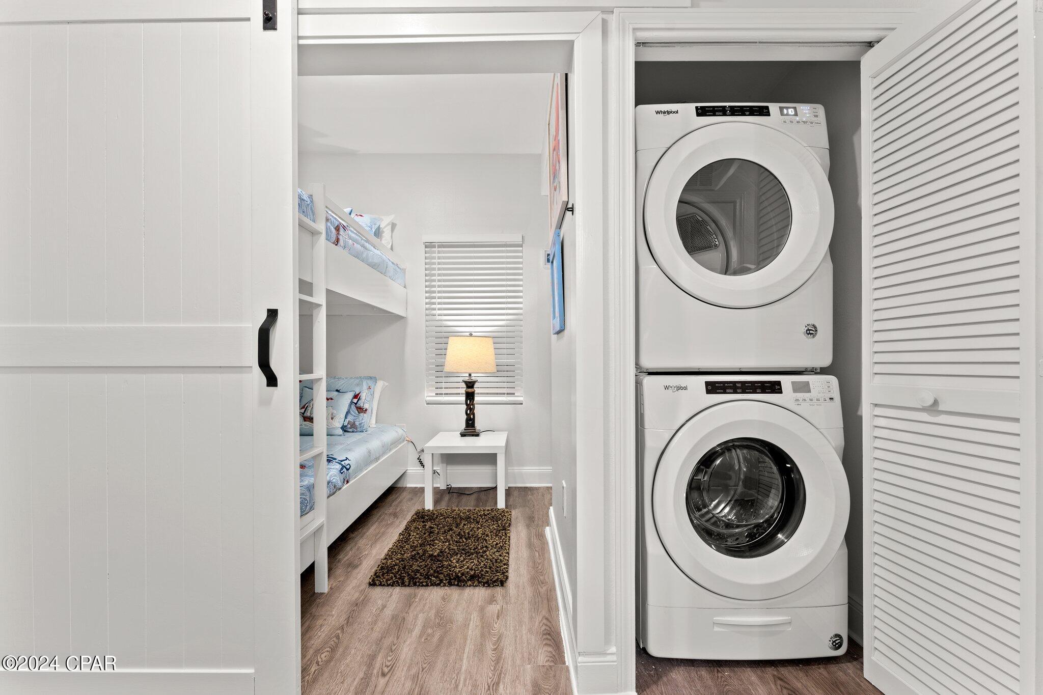 Laketown Wharf - Residential