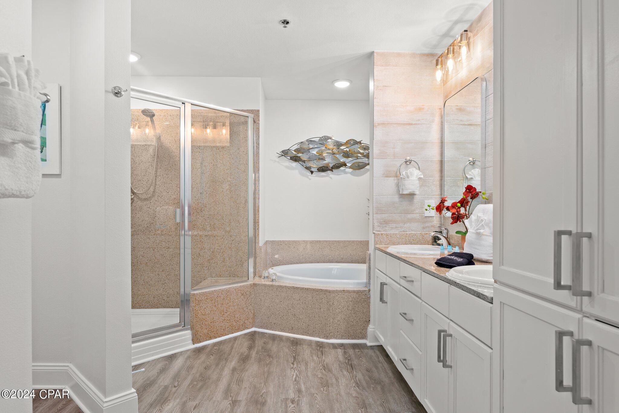 Laketown Wharf - Residential