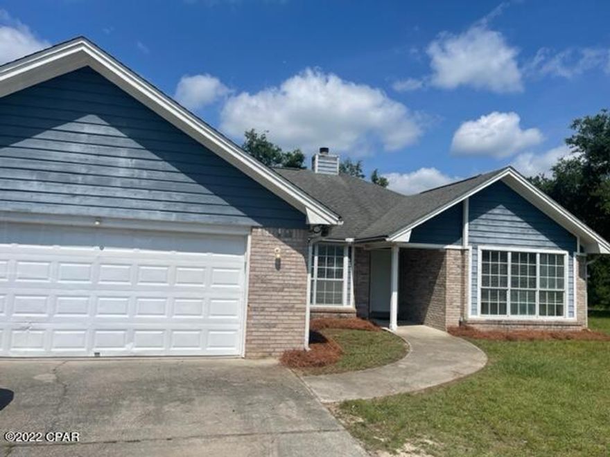 Beautiful home ready for your family! Country living at its best. Tile floors, wood burning fireplace, LVP flooring,Screeend porch, plenty of room for horses and a large garden. The exterior could use little love but inside is move in ready. New roof, and septic. Cameras in the​​‌​​​​‌​‌​​​​‌​​‌​​​​‌‌ home.