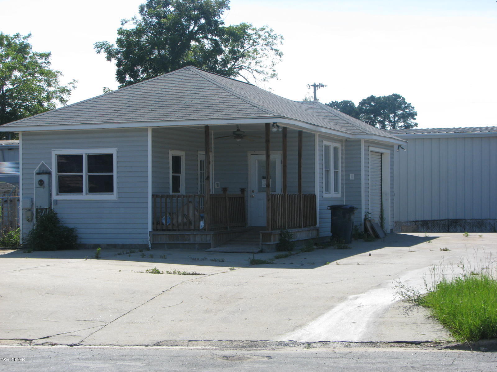 [No Recorded Subdiv] - Commercial Sale