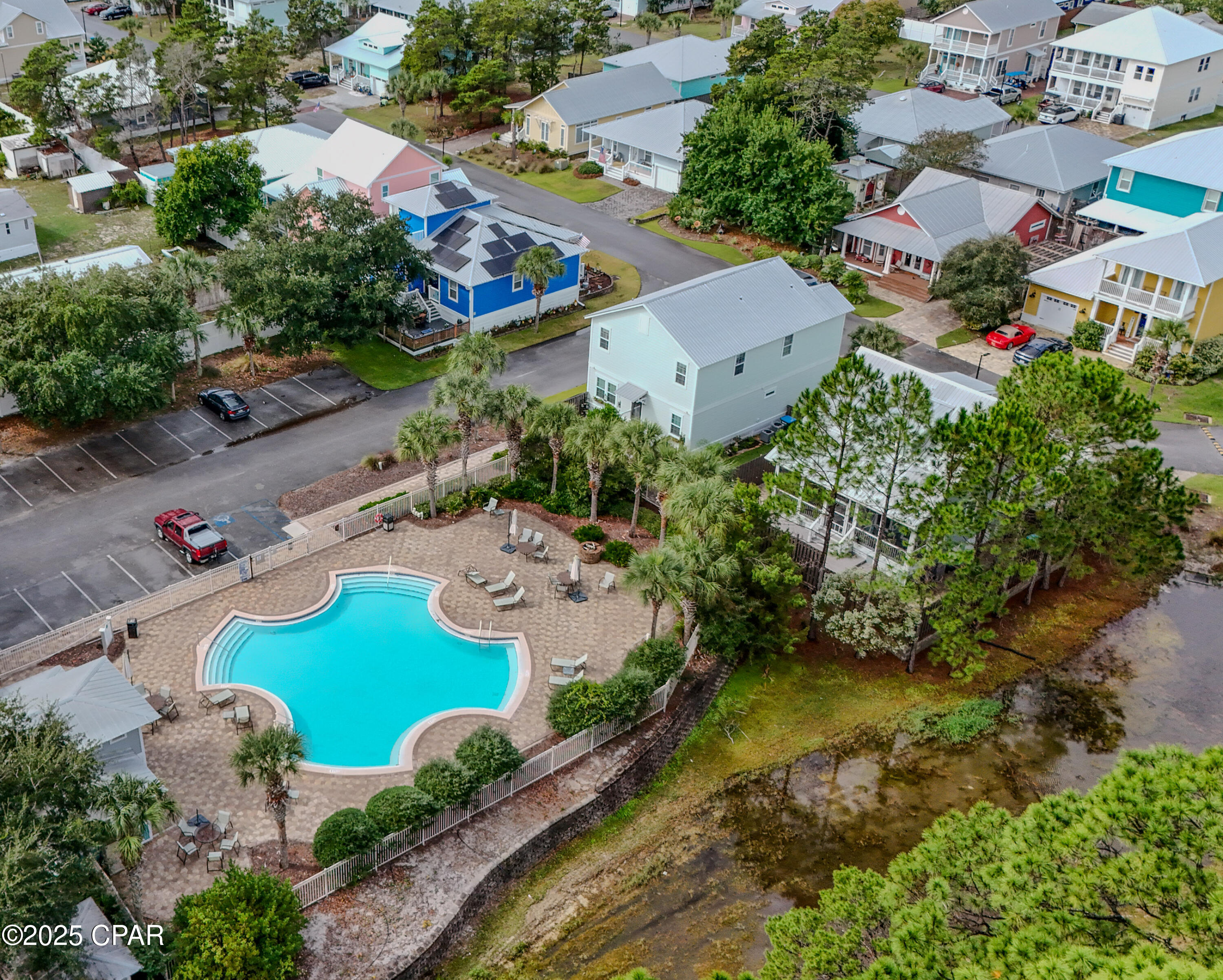 Paradise Grove - Land