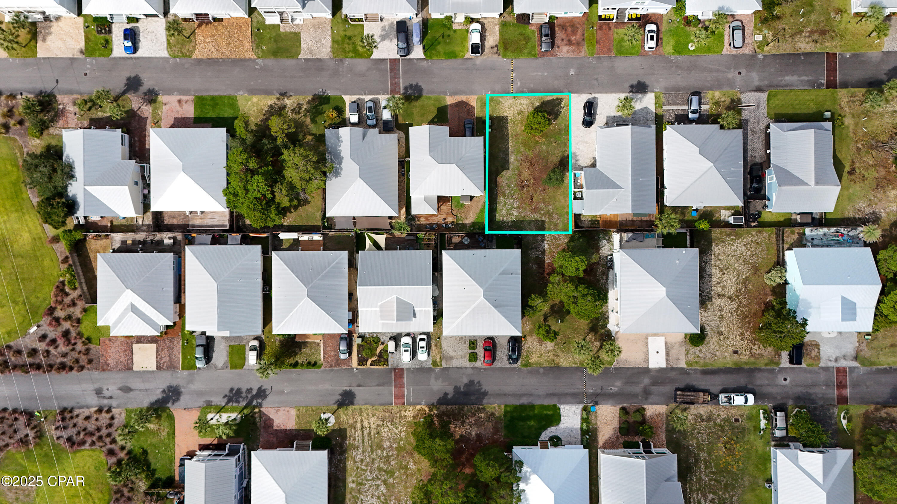 Paradise Grove - Land