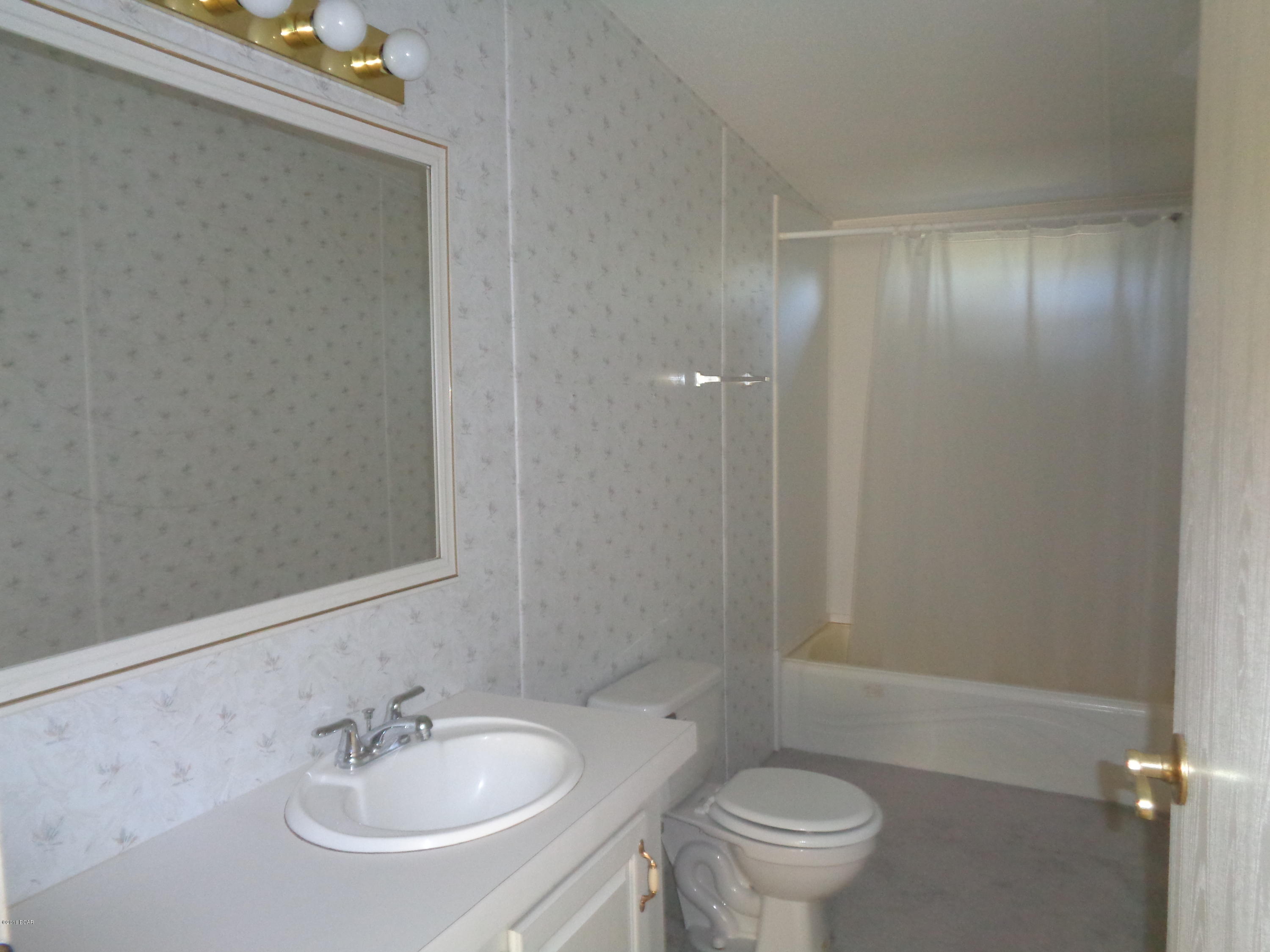 Bayside Park U-1 - Residential Lease