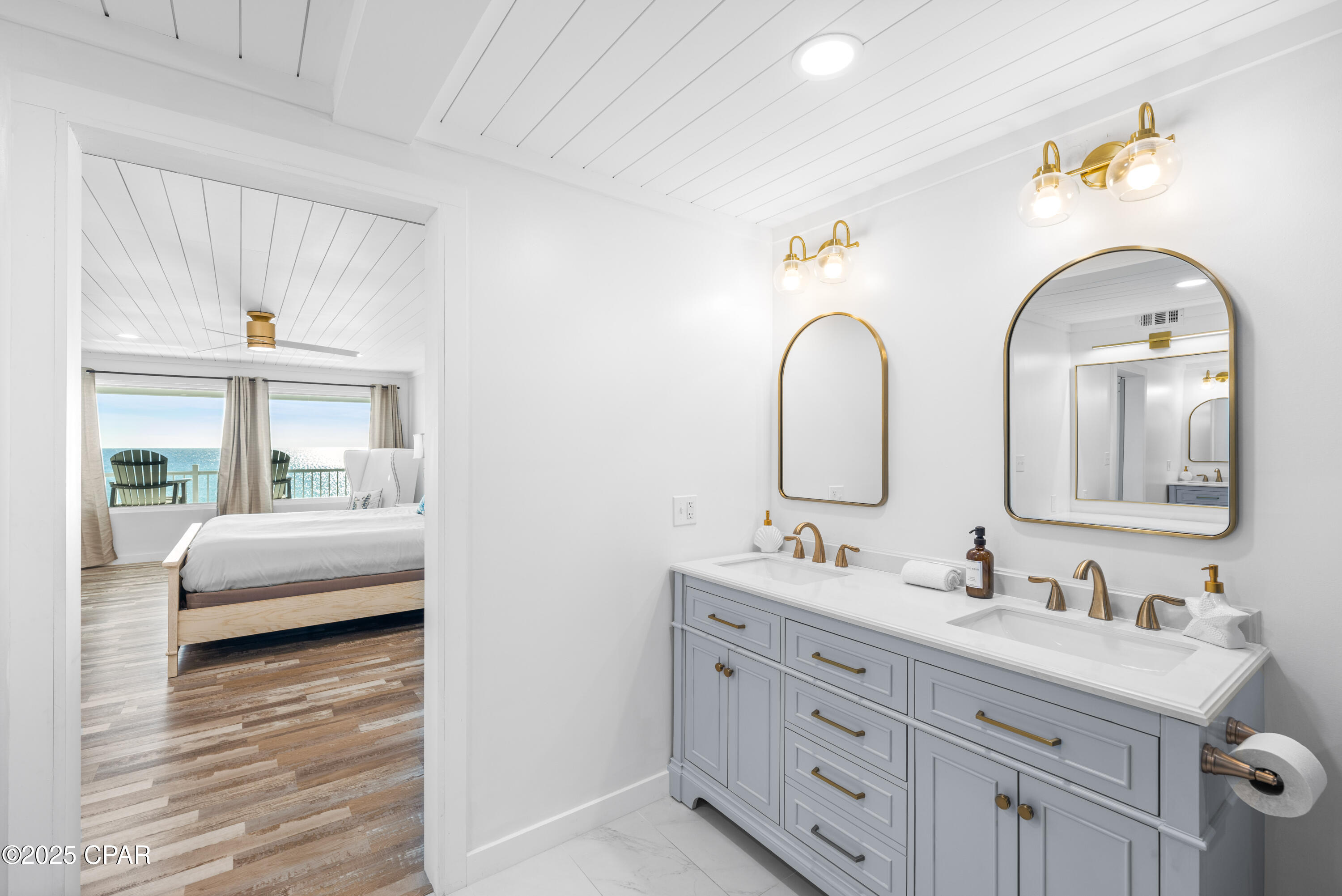 Shores Townhouses - Residential