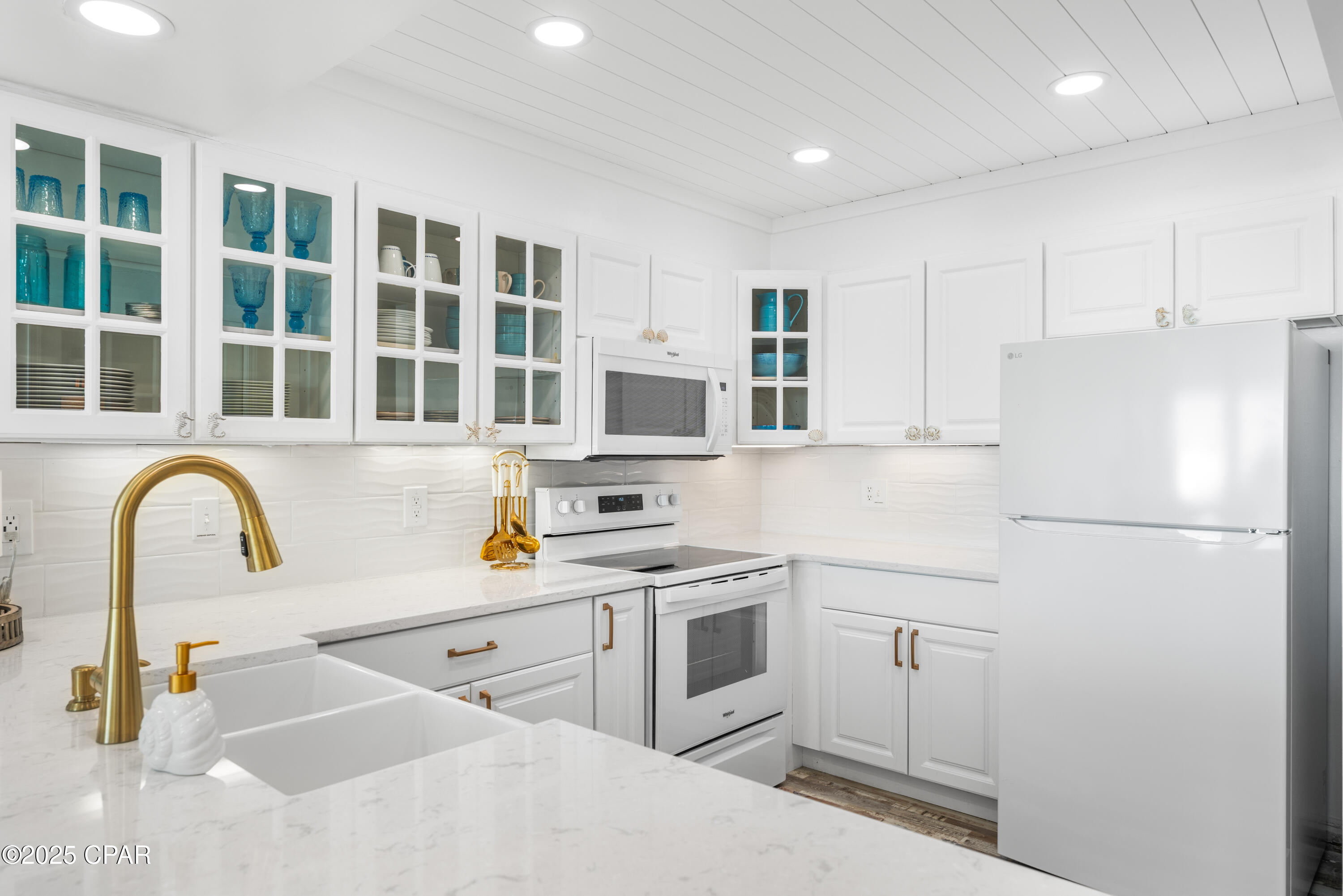 Shores Townhouses - Residential