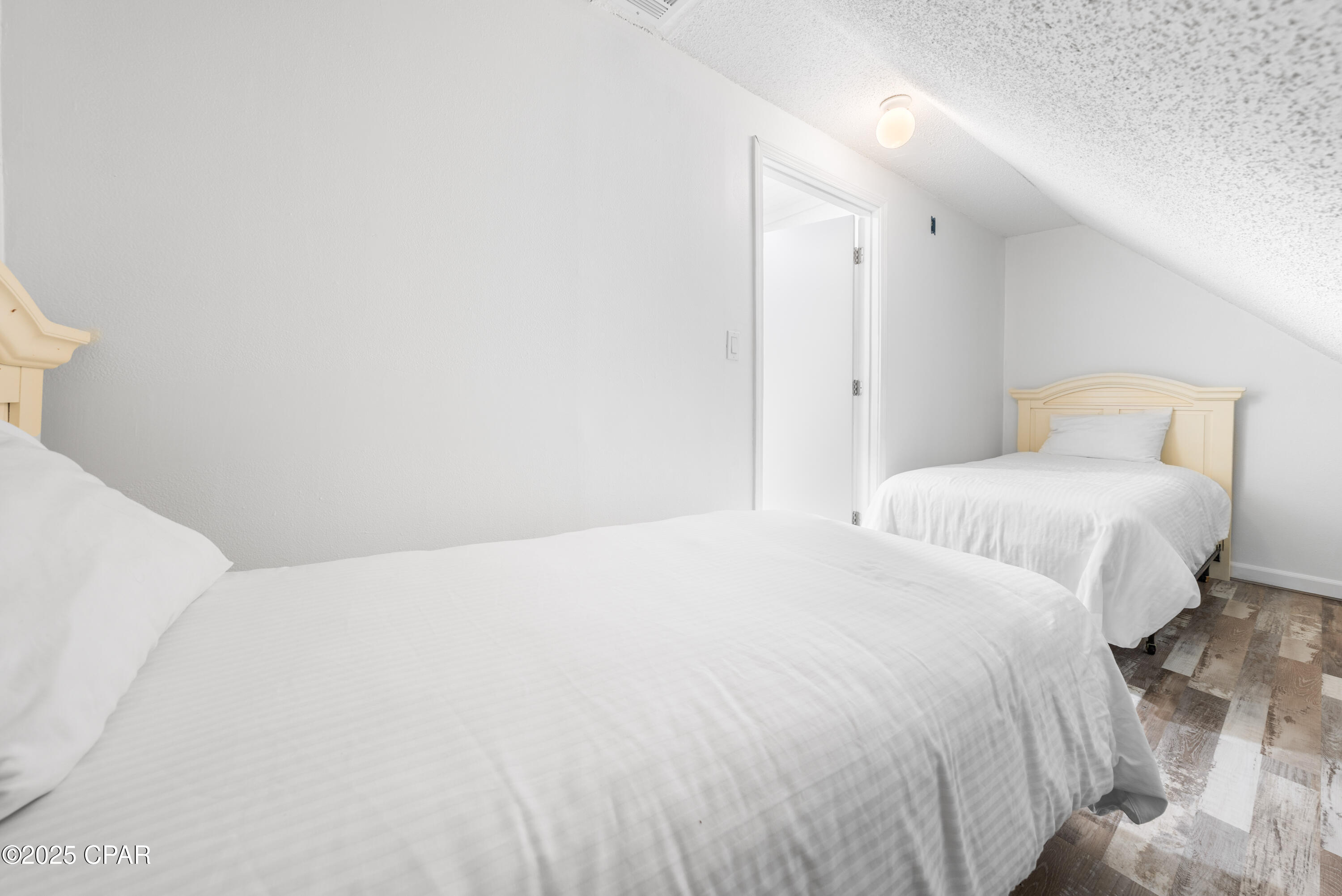 Shores Townhouses - Residential