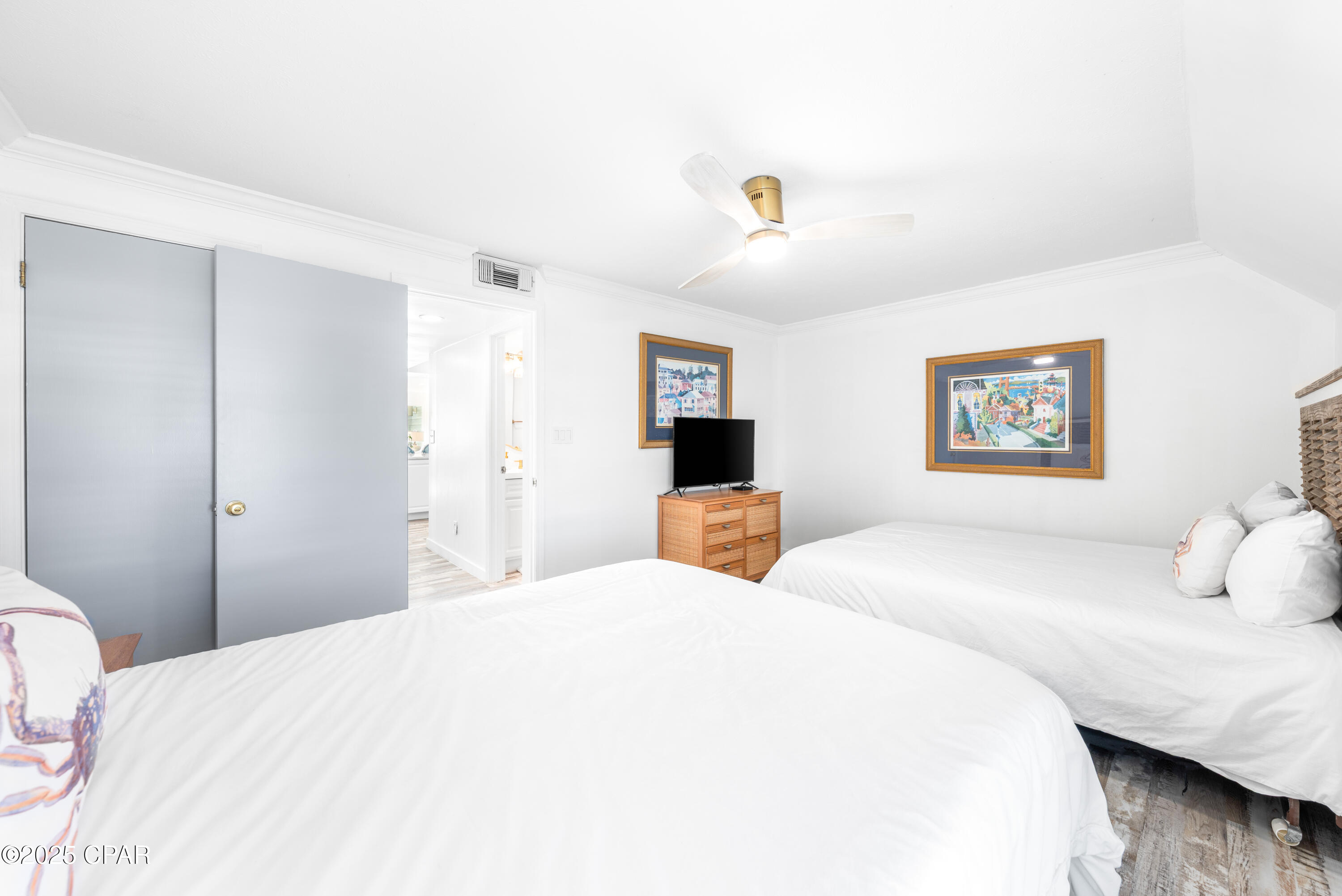 Shores Townhouses - Residential