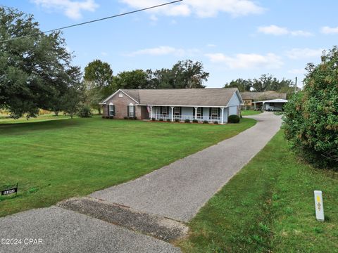 A home in Blountstown