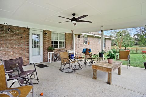 A home in Blountstown