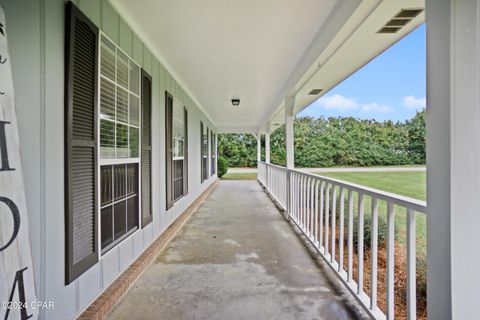 A home in Blountstown