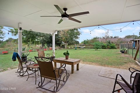 A home in Blountstown