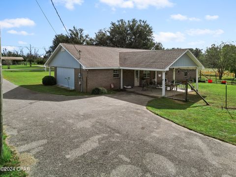 A home in Blountstown