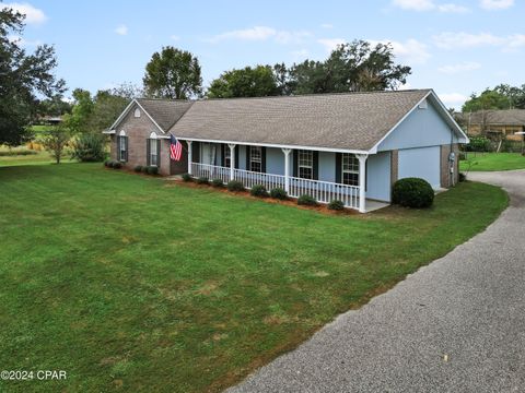 A home in Blountstown