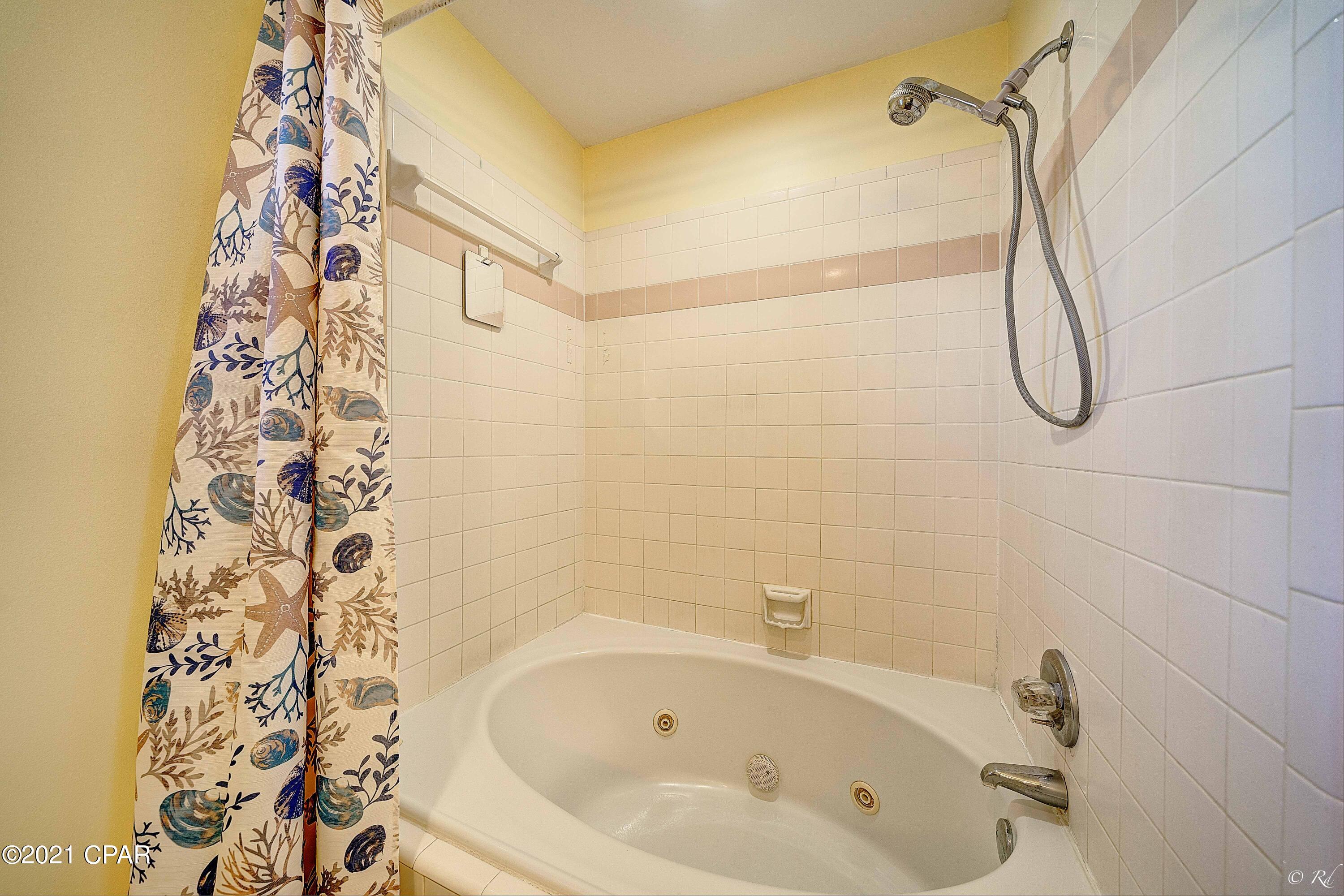 Mowat Highlands Ph 1 - Residential