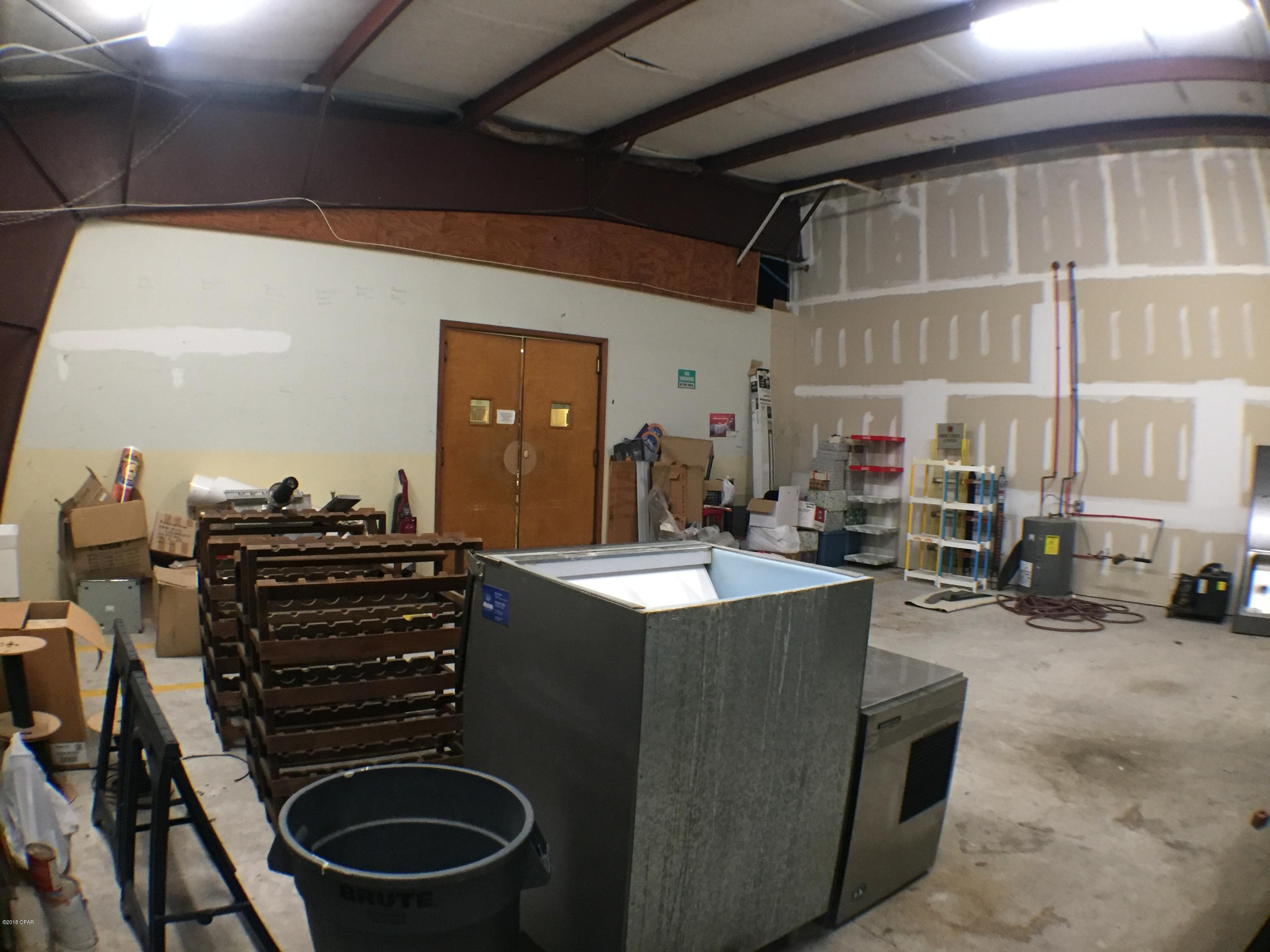 [No Recorded Subdiv] - Commercial Sale