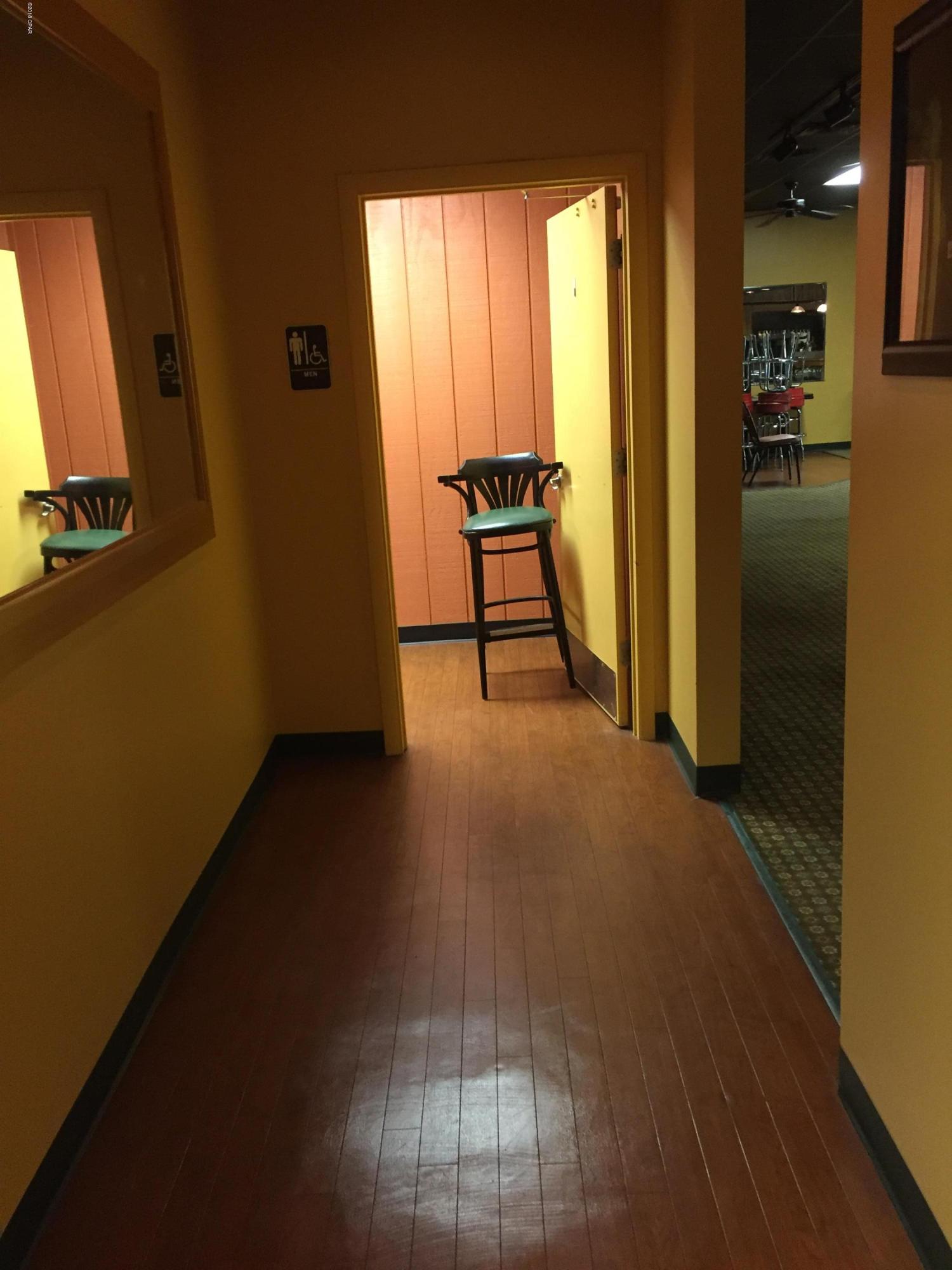 [No Recorded Subdiv] - Commercial Sale