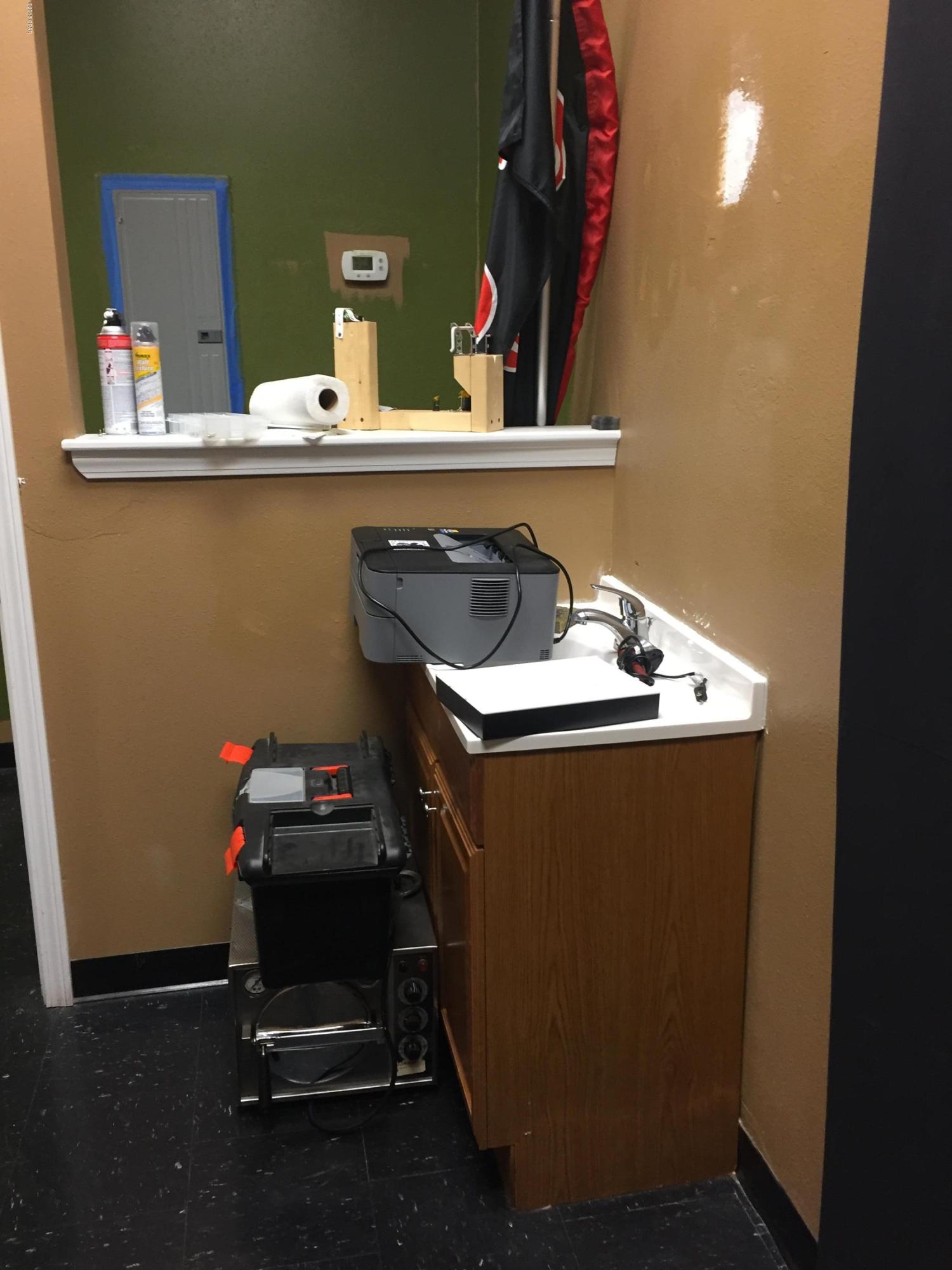 [No Recorded Subdiv] - Commercial Sale